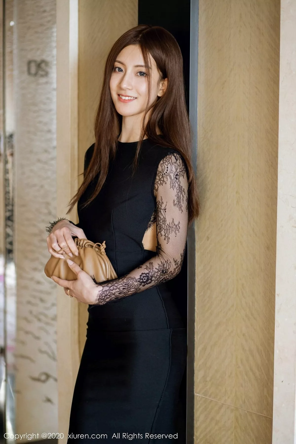 秀人集.com_[XiuRen秀人网]No.2165_嫩模林文文yooki私房黑色露背连身裙配黑丝袜半脱诱人写真67P