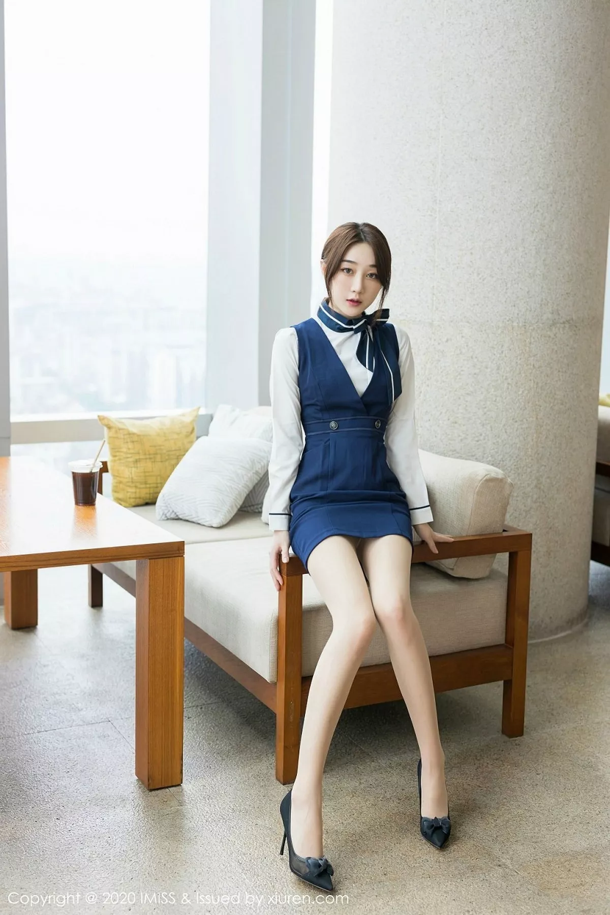 秀人集.com_[IMISS爱蜜社]Vol.468_嫩模九月生私房脱职业制服露黑色内衣配肉丝袜诱惑写真86P