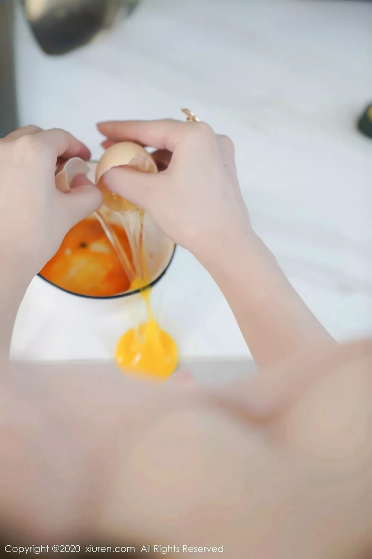 秀人集.com_[XiuRen秀人网]No.2186_女神糯美子Mini三亚旅拍性感厨娘主题粉色薄纱真空秀豪乳诱惑写真100P