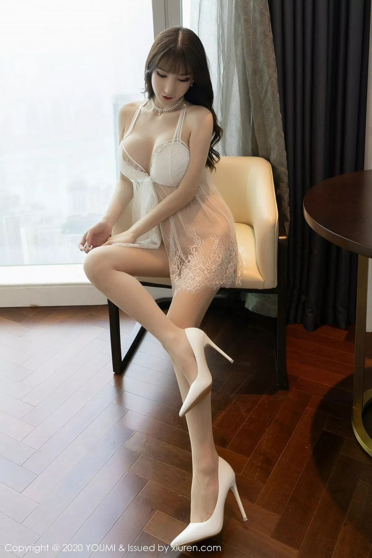 秀人集.com_[YouMi尤蜜荟]Vol.460_女神周于希Sandy私房轻薄吊裙全脱露雪嫩翘臀极致诱惑写真73P