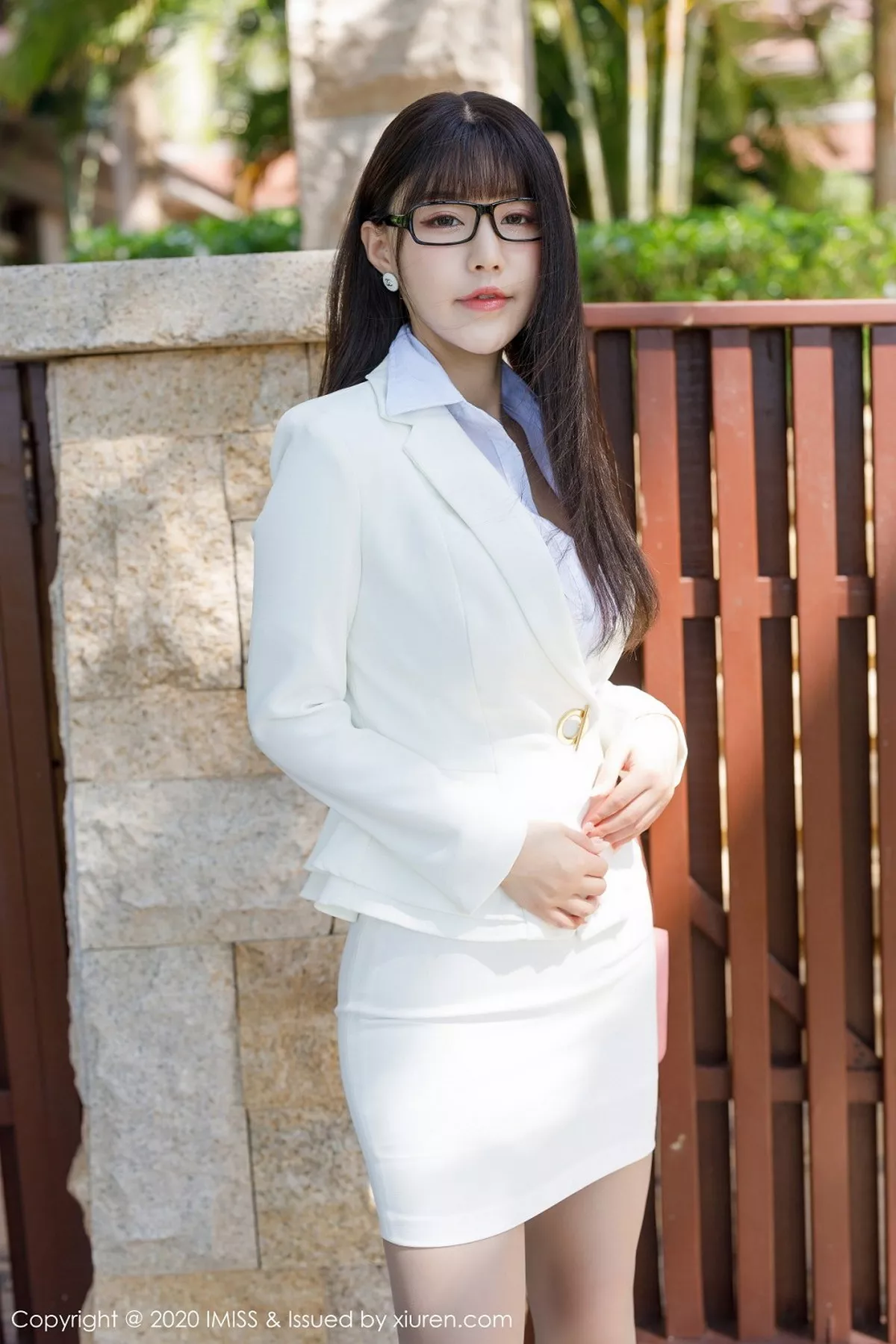 秀人集.com_[IMISS爱蜜社]Vol.470_嫩模朱可儿Flower私房超薄肉丝透视秀粉色丁字裤惹火诱惑写真51P