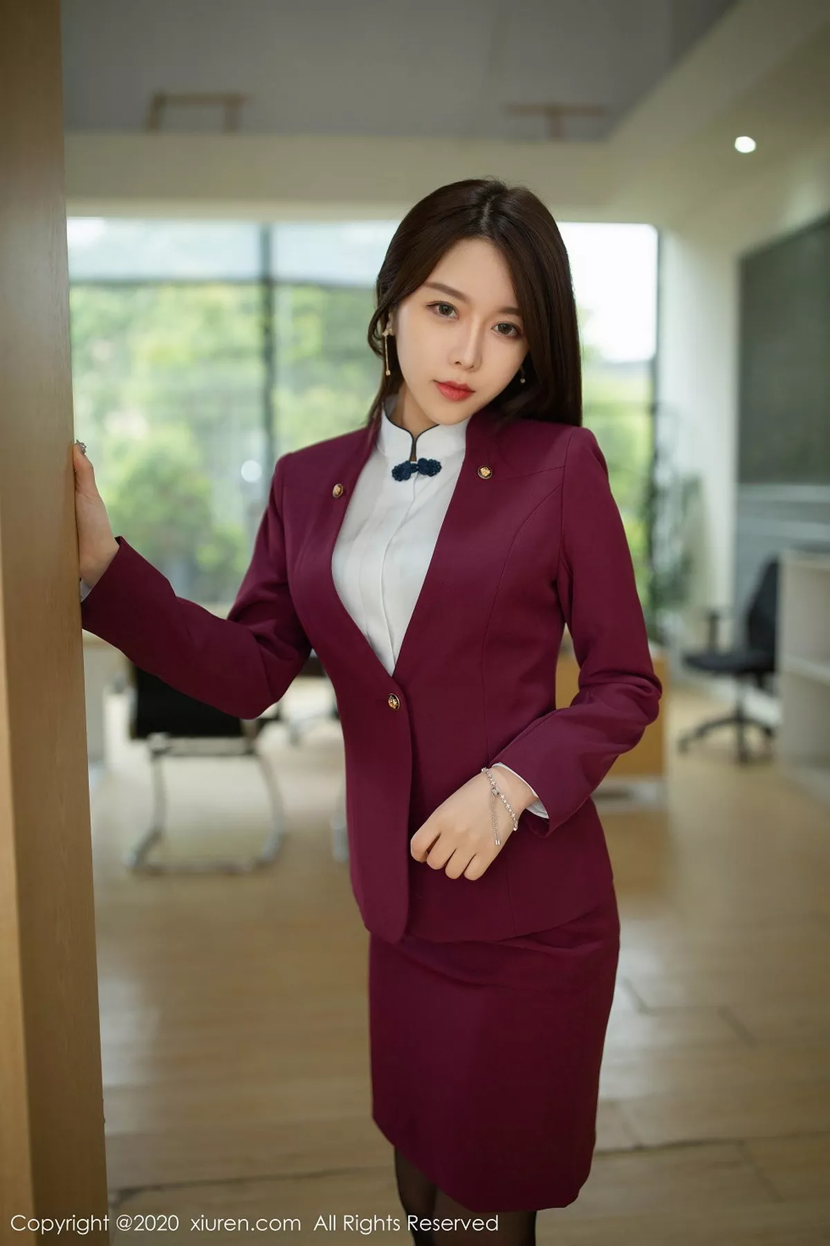 秀人集.com_[XiuRen秀人网]No.2251_嫩模夏诗雯Sally职场boss主题私房半脱开档黑丝袜诱惑写真66P