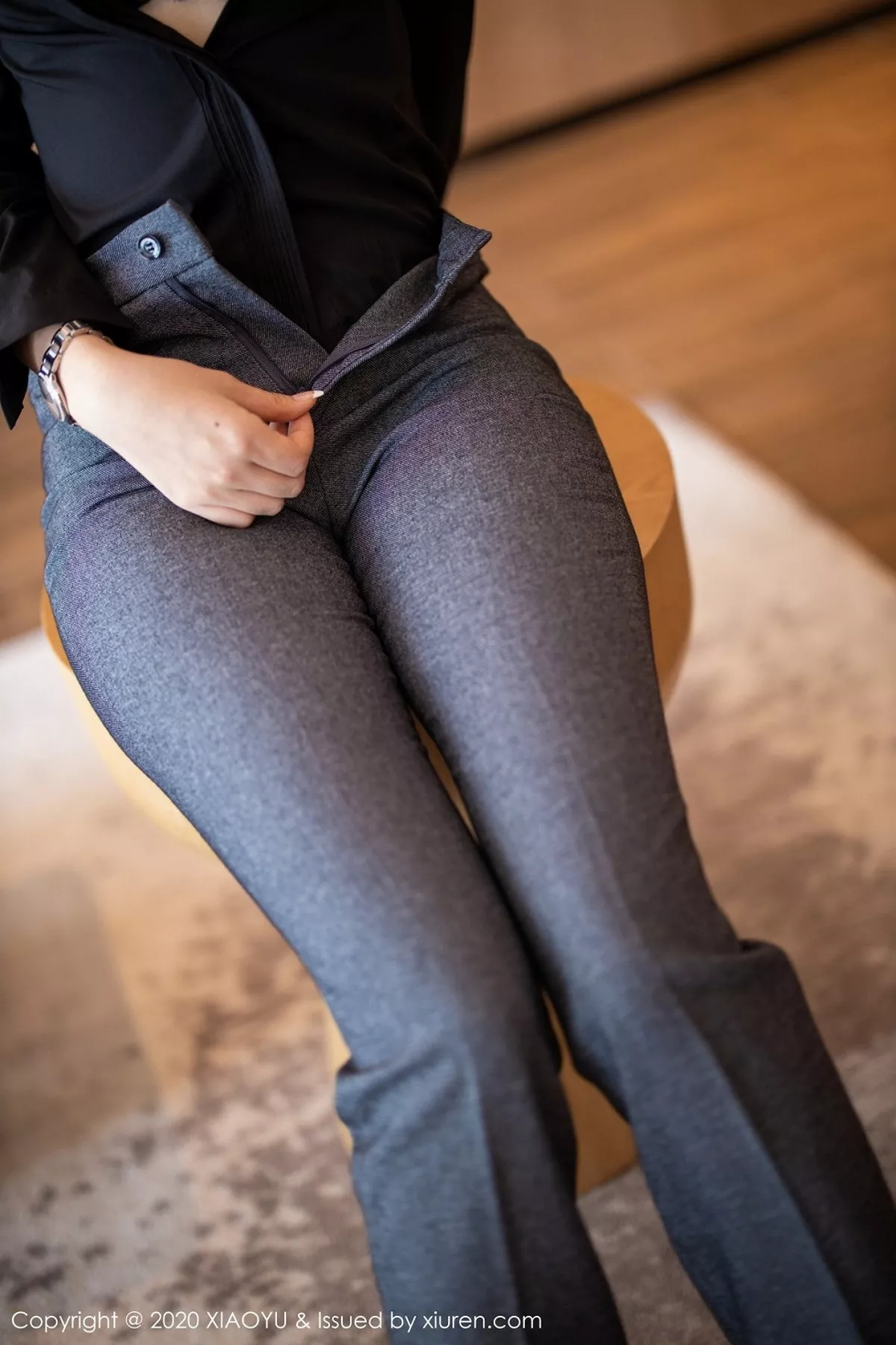 秀人集.com_[XiaoYu画语界]Vol.319_女神芝芝Booty阳朔旅拍职场制服主题露吊带黑丝袜撩人诱惑写真96P