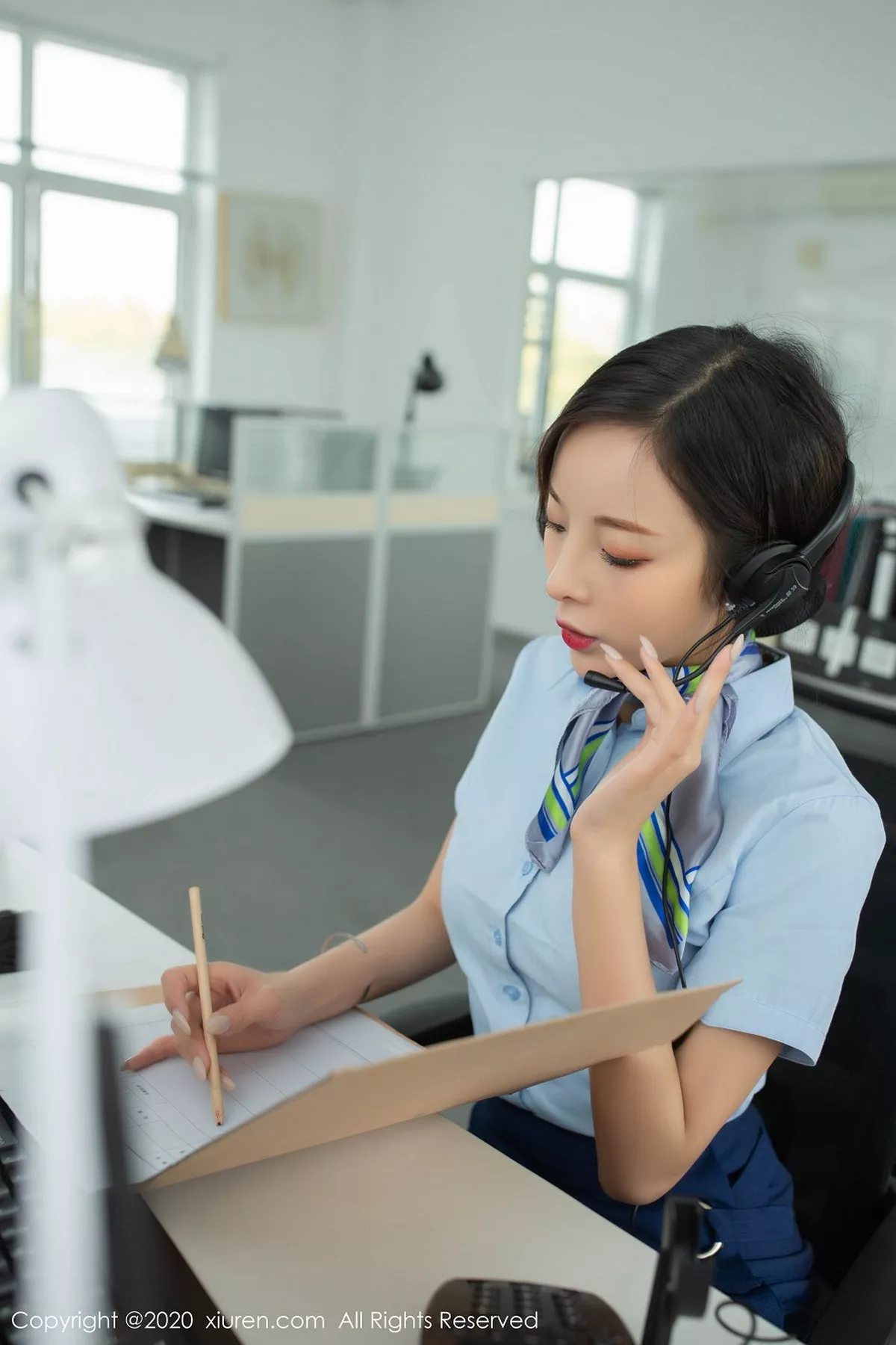 秀人集.com_[XiuRen秀人网]No.2257_嫩模陈小喵客服剧情主题短裙配无内黑丝裤袜极致魅惑写真85P