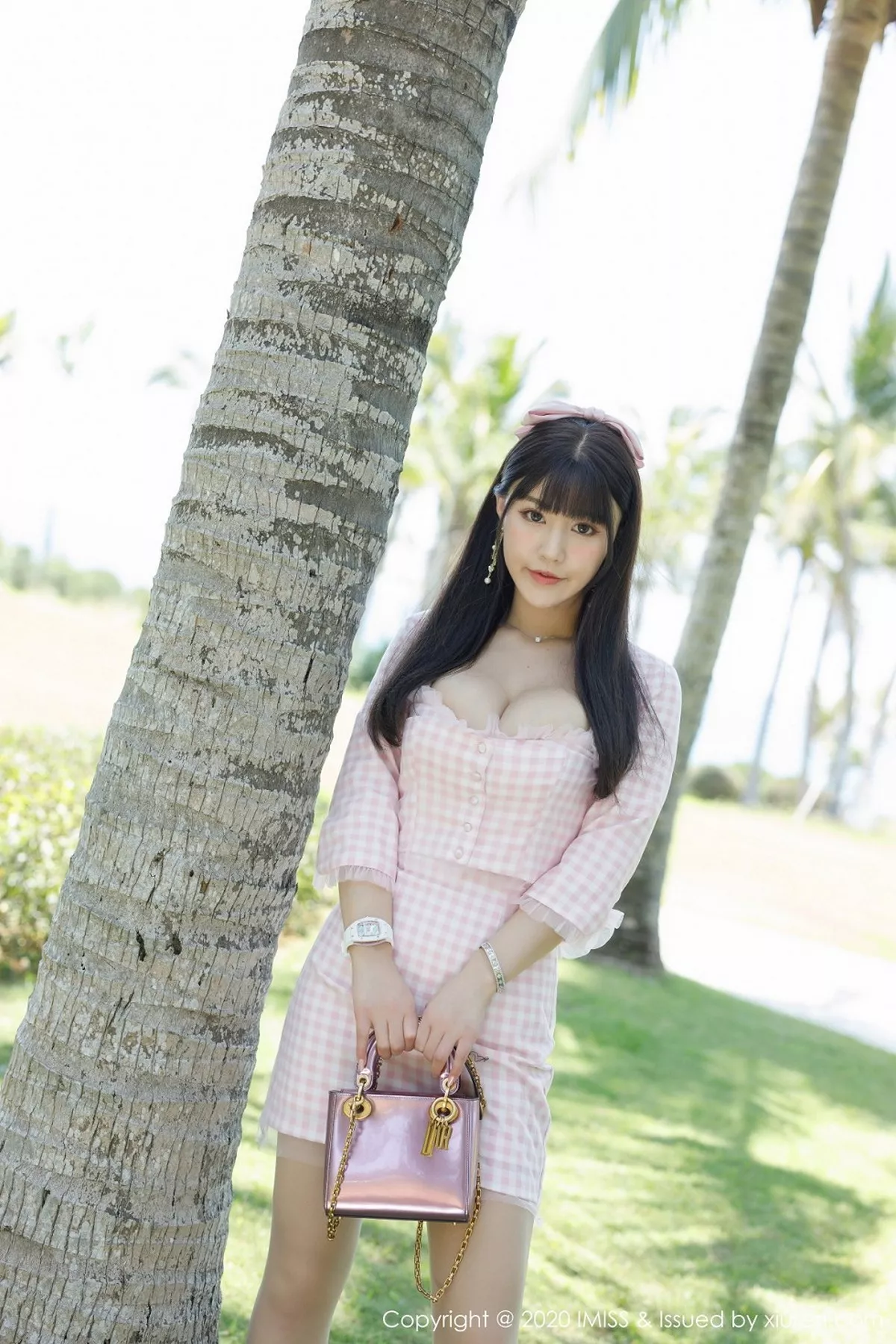 秀人集.com_[IMISS爱蜜社]Vol.480_嫩模朱可儿Flower私房粉色格子吊裙半脱露豪乳完美诱惑写真56P