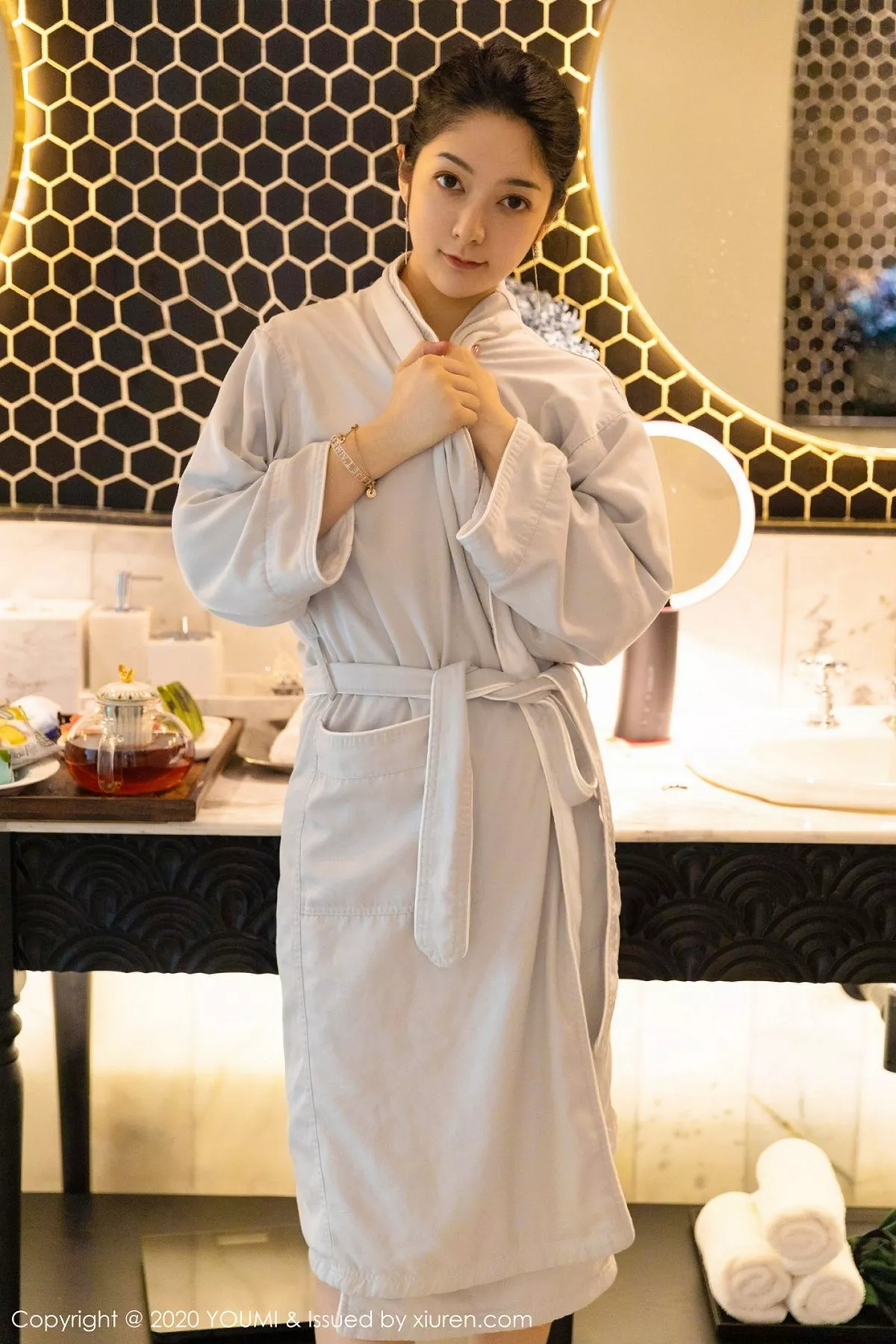 秀人集.com_[YouMi尤蜜荟]Vol.483_嫩模Angela小热巴大理旅拍室内泳池主题性感内衣诱惑写真72P