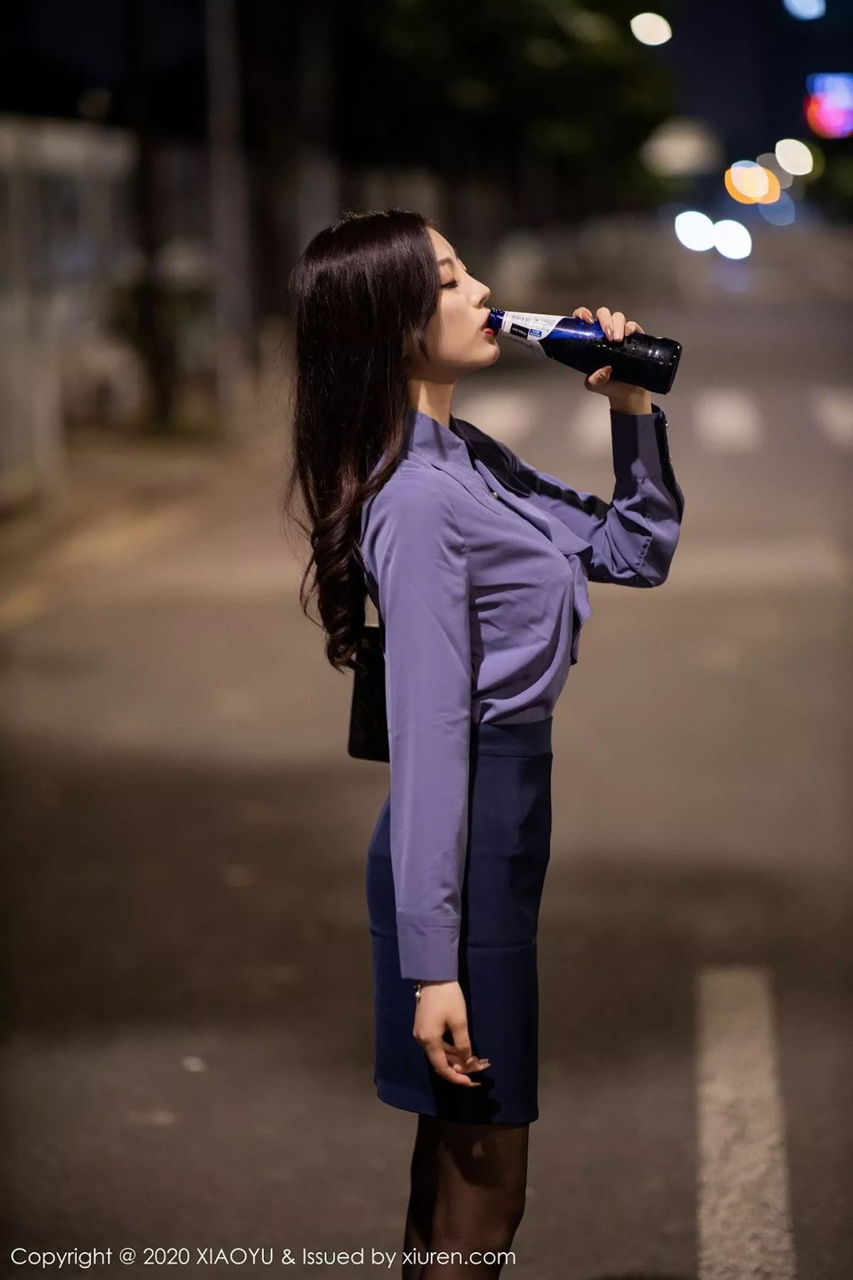 秀人集.com_[XiaoYu画语界]Vol.323_女神杨晨晨suga阳朔旅拍豪车内半脱露性感内衣完美诱惑写真87P