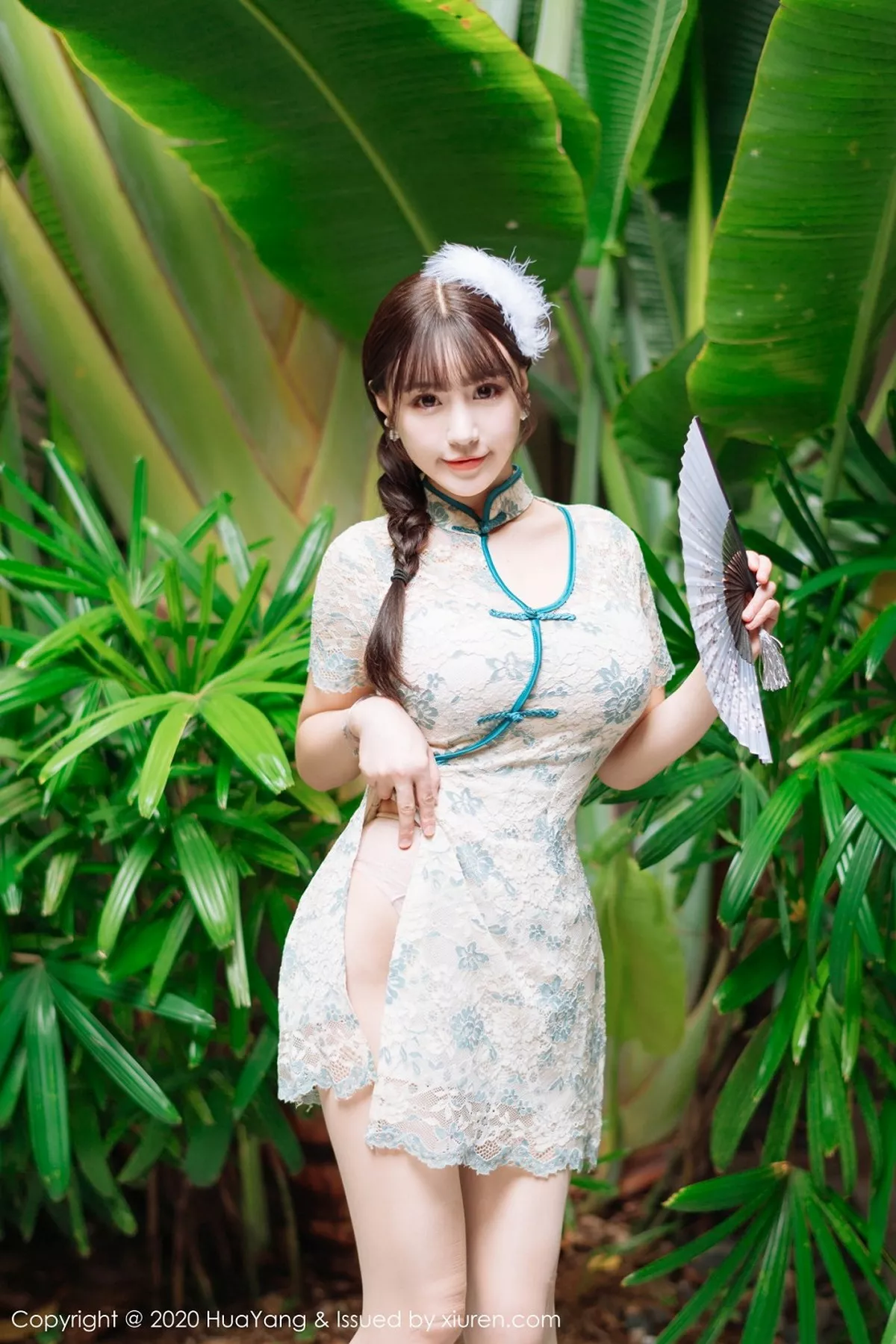 秀人集.com_[HuaYang花漾]Vol.256_女神朱可儿Flower三亚旅拍典雅韵味旗袍配蕾丝内衣诱惑写真56P