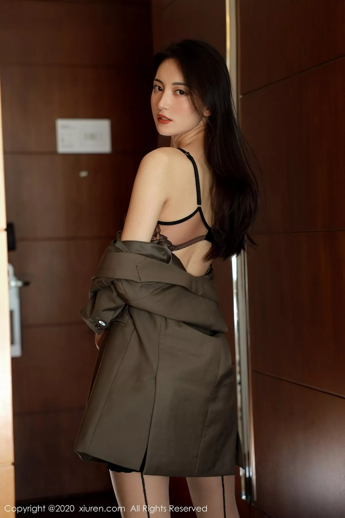 秀人集.com_[XiuRen秀人网]No.2258_新人模特程慧娴私房性感黑色内衣半脱内裤露翘臀诱惑写真46P