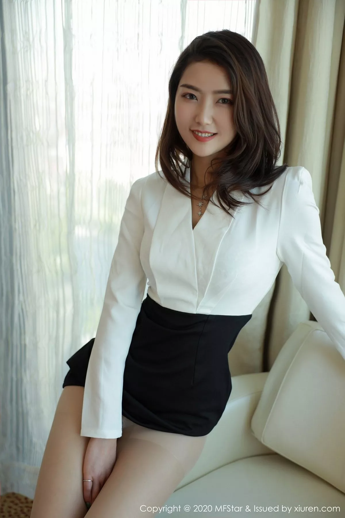 秀人集.com_[MFStar模范学院]Vol.350_嫩模方子萱经典秘书OL系列透视蕾丝内裤撩人诱惑写真66P