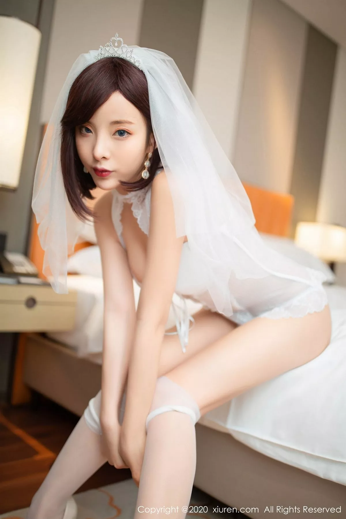 秀人集.com_[XiuRen秀人网]No.2348_嫩模陈小喵洁白婚纱主题私房开档白丝裤袜秀翘臀极致诱惑写真75P