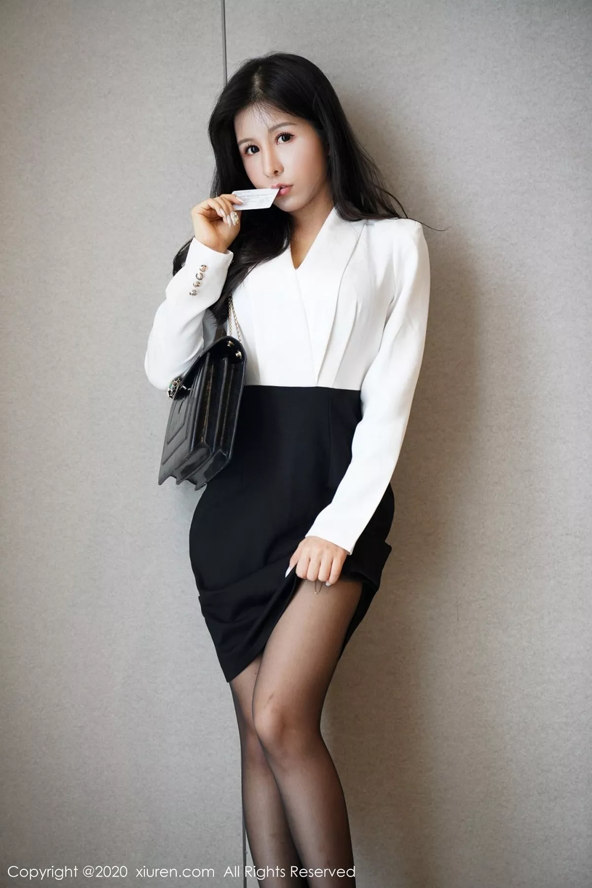 秀人集.com_[XiuRen秀人网]No.2346_嫩模奥莉经典职场秘书0L制服私房开档黑丝裤袜秀翘臀诱惑写真40P