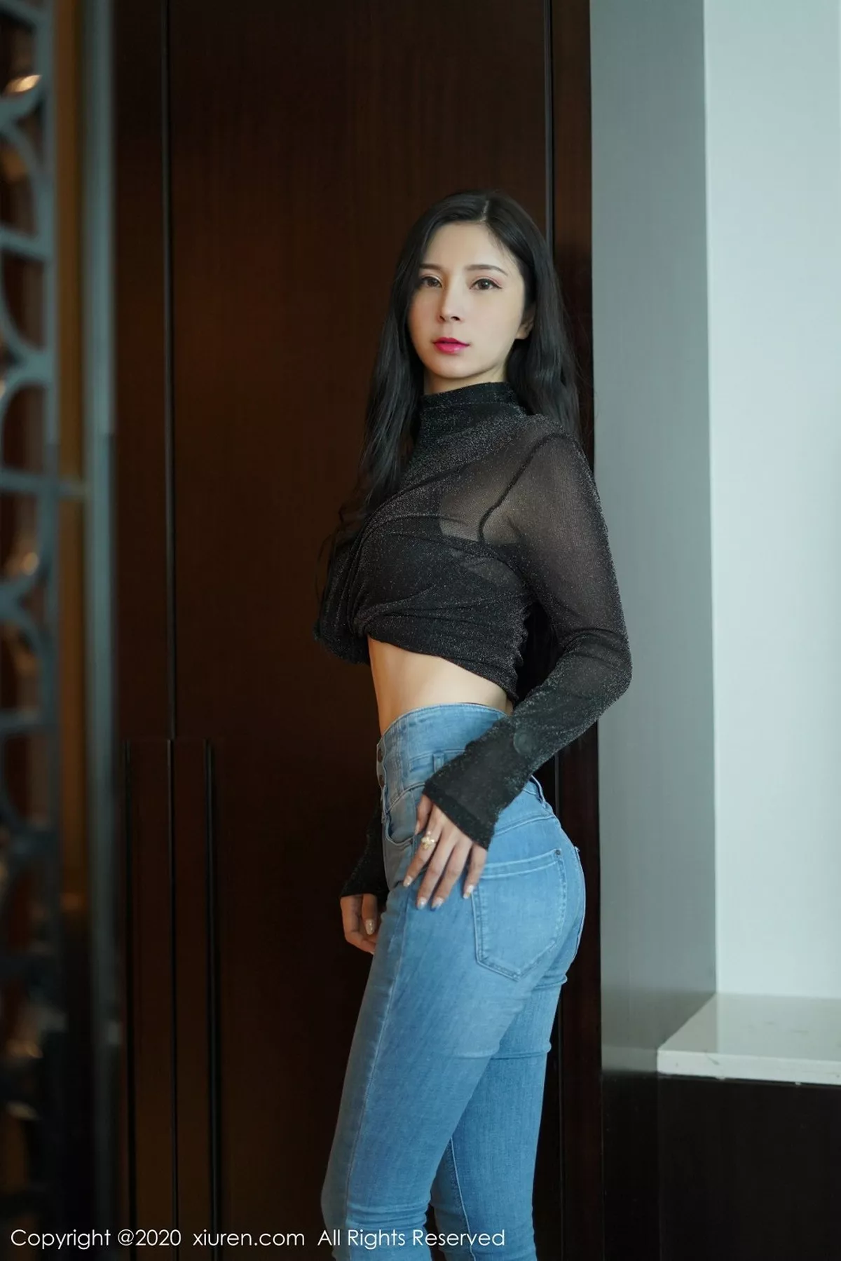 秀人集.com_[XiuRen秀人网]No.2386_嫩模小蛮妖Yummy私房牛仔裤半脱露超薄黑丝裤袜秀翘臀诱惑写真67P