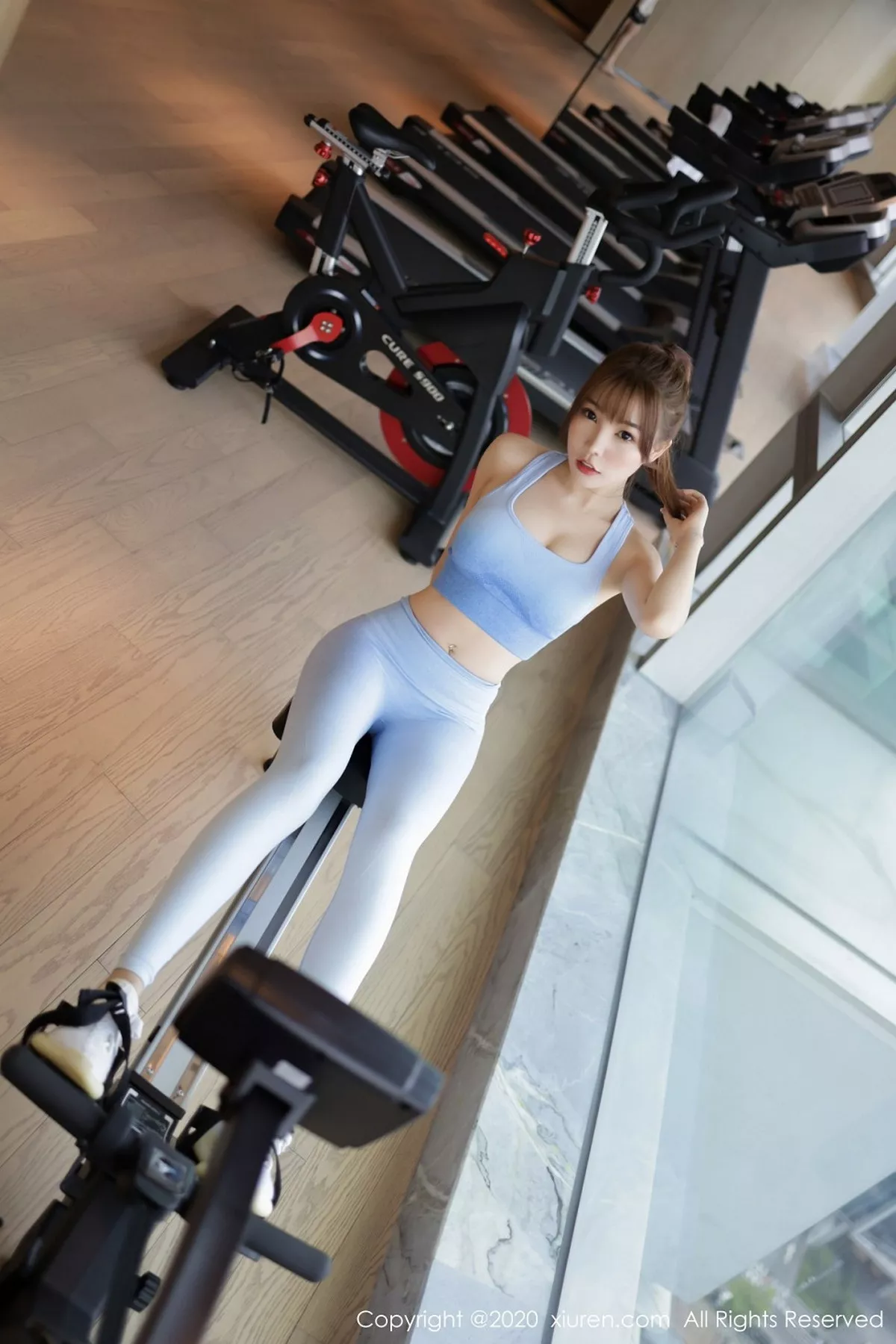 秀人集.com_[XiuRen秀人网]No.2391_女神芝芝Booty健身房主题运动内衣秀魔鬼身材浑圆翘臀诱惑写真75P