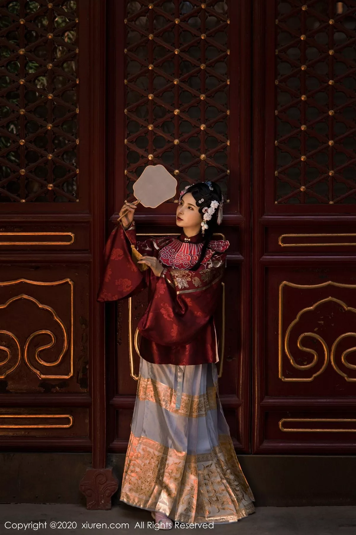 秀人集.com_[XiuRen秀人网]No.2395_嫩模小蛮妖Yummy私房黑色缕空透明旗袍配黑丝裤袜诱惑写真85P