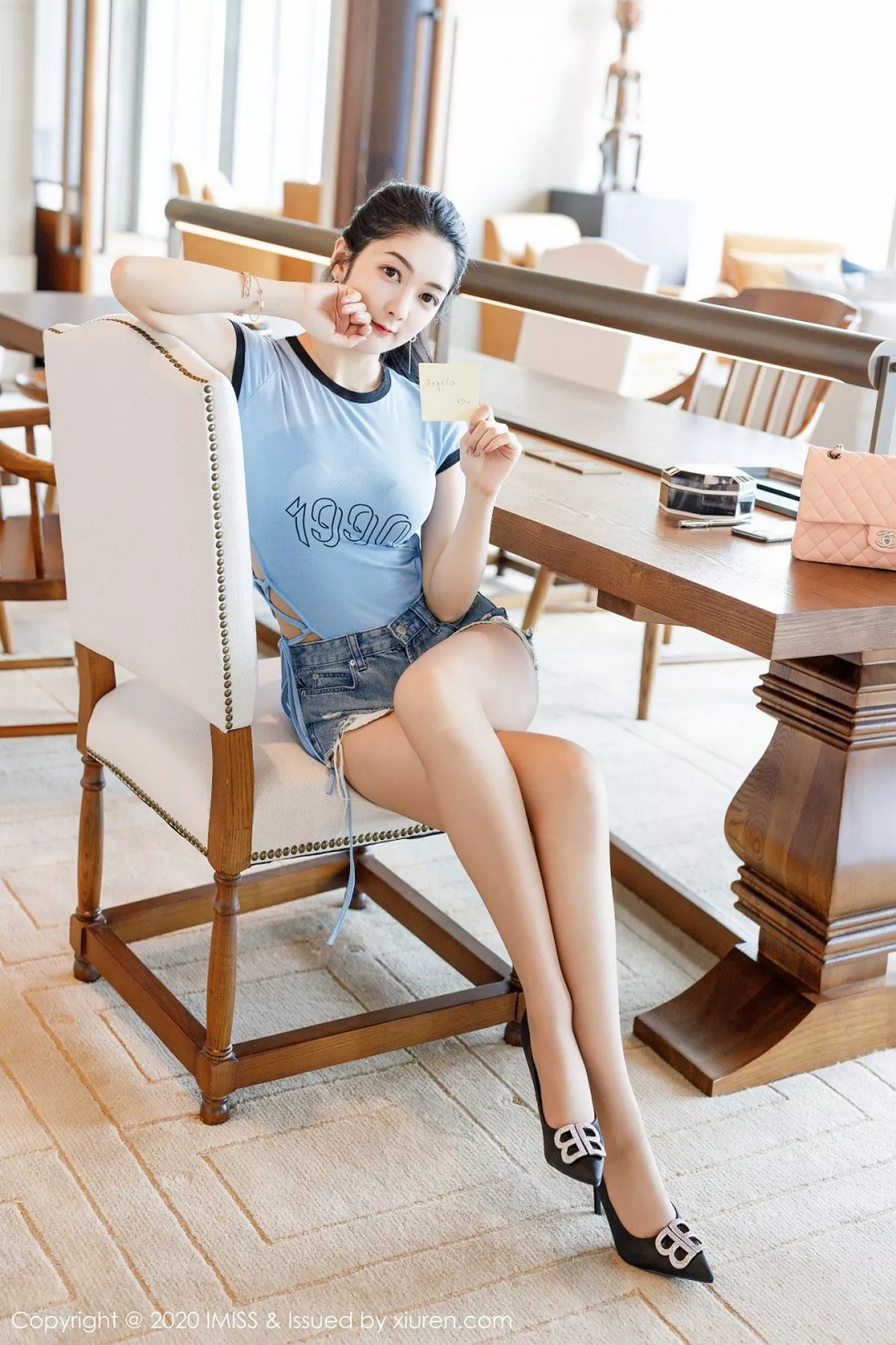 秀人集.com_[IMISS爱蜜社]Vol.489_嫩模Angela小热巴脱牛仔裤露高叉连体衣肉丝裤袜诱惑写真108P