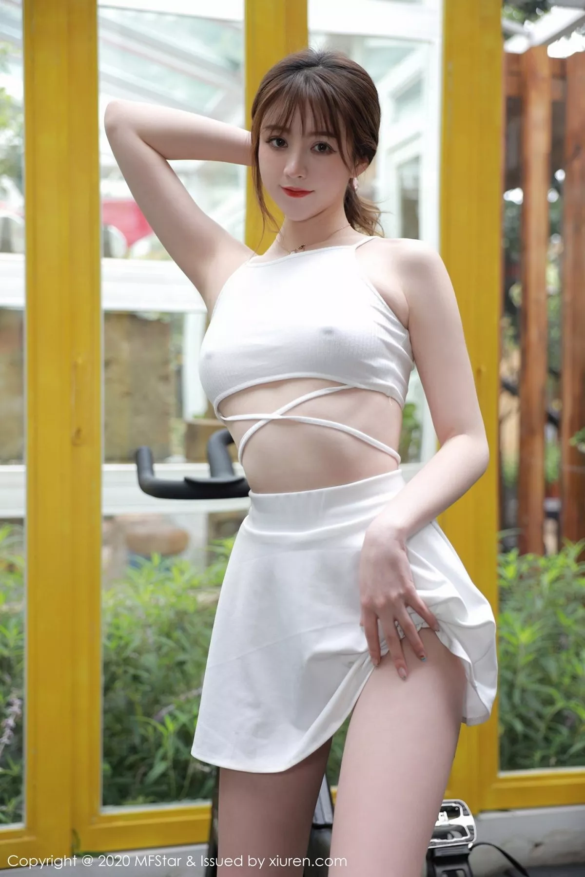 秀人集.com_[MFStar模范学院]Vol.364_嫩模yoo优优大理旅拍健身房白色短裙吊带妩媚诱惑写真56P