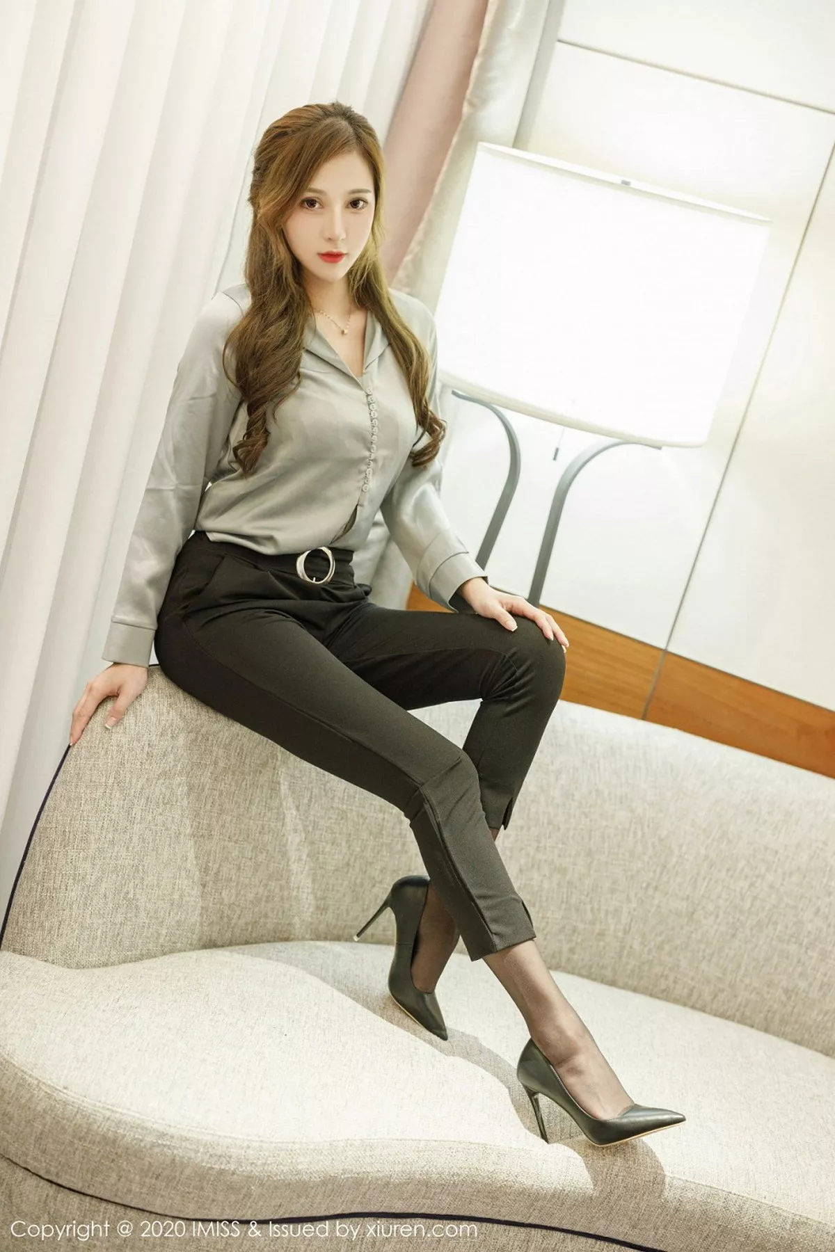 秀人集.com_[IMISS爱蜜社]Vol.492_气质女神Lavinia肉私房脱典雅服饰露性感内衣完美身材诱惑写真57P