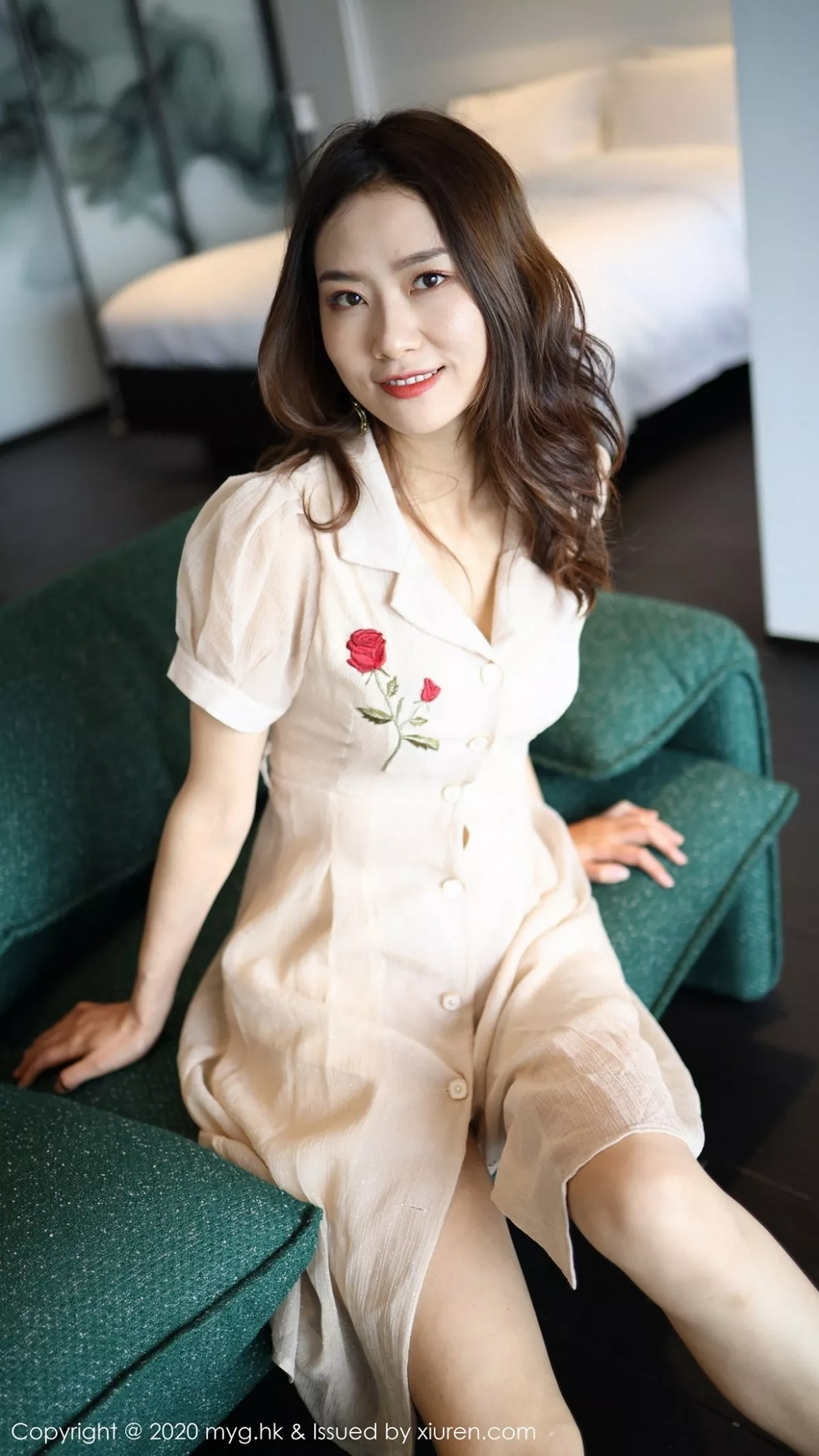 秀人集.com_[MyGirl美媛馆]Vol.447_嫩模方子萱大理旅拍私房典雅长裙半脱秀完美身材诱惑写真92P