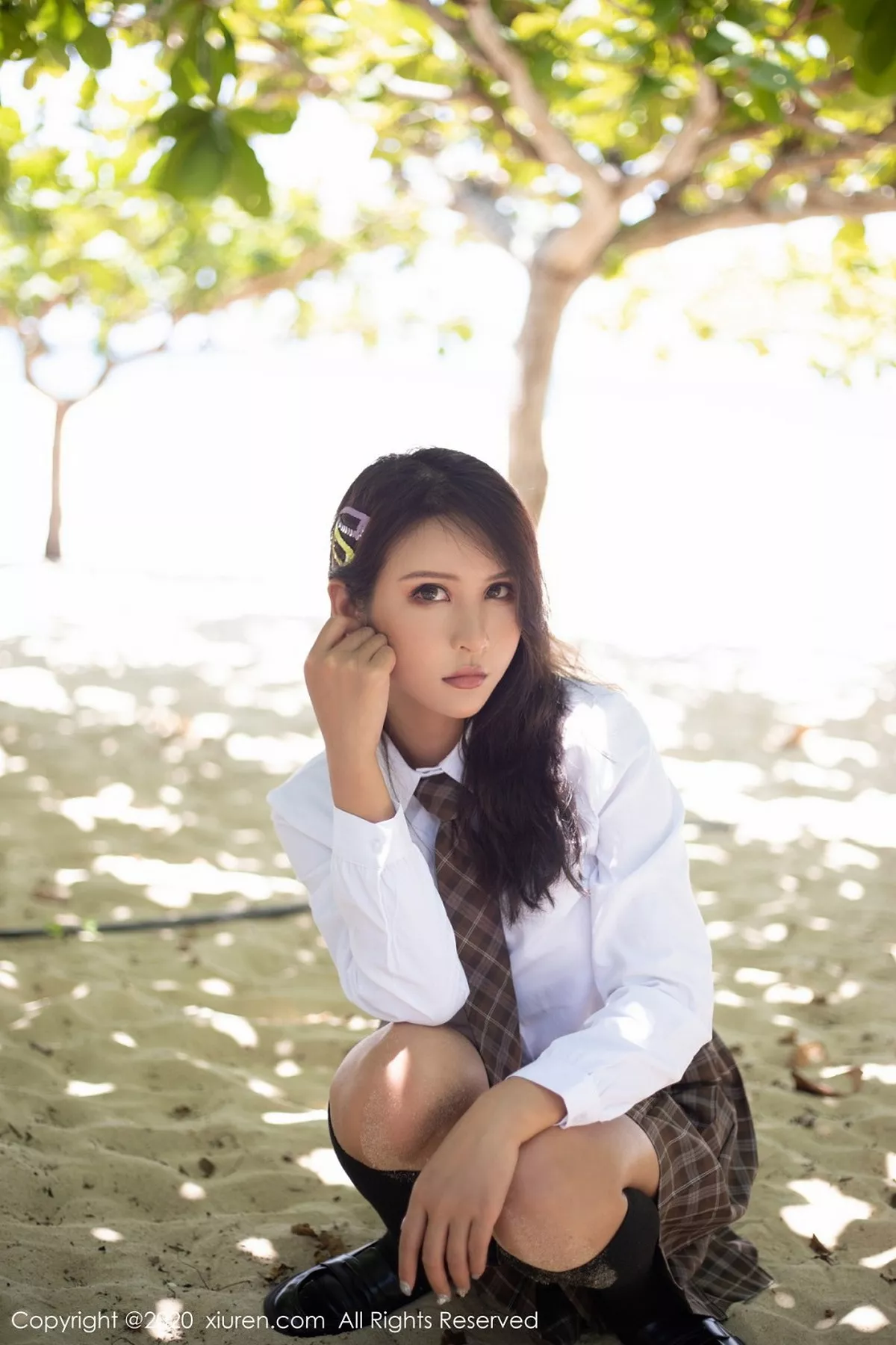 秀人集.com_[XiuRen秀人网]No.2447_嫩模Emily顾奈奈心愿旅拍户外JK制服+海边性感比基尼完美诱惑写真100P