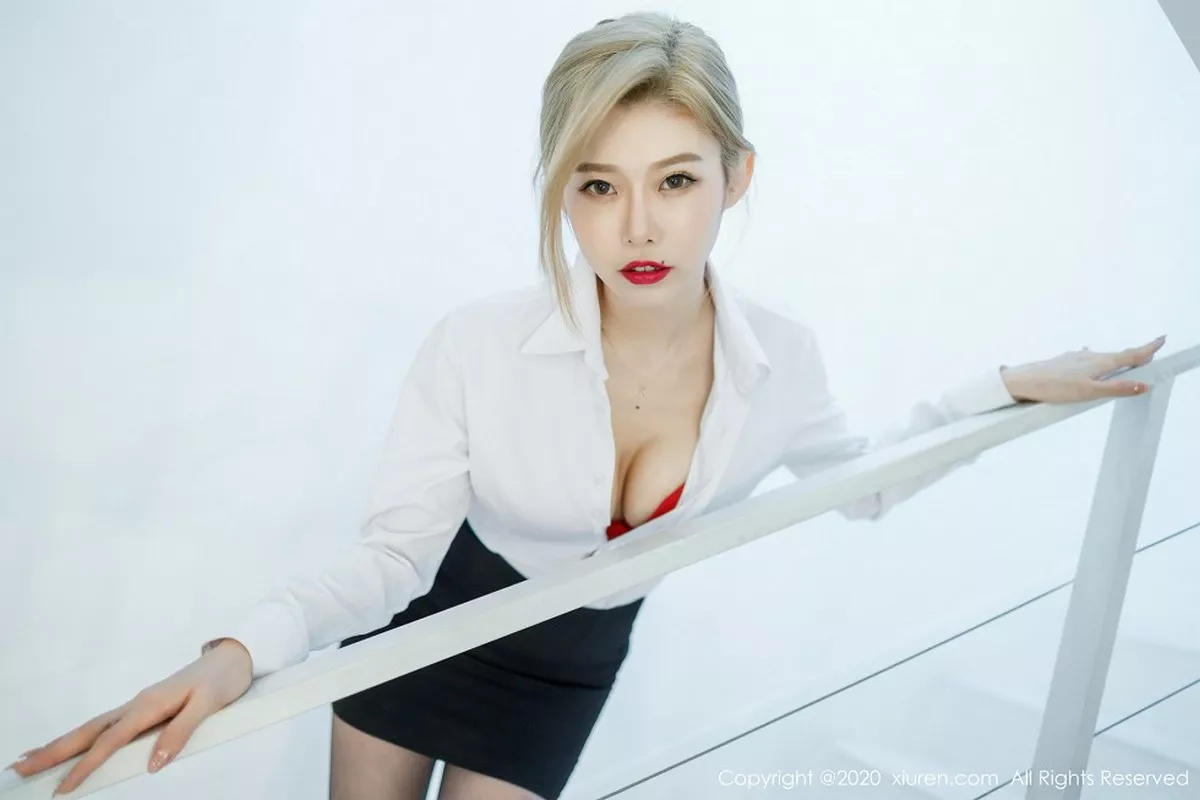 秀人集.com_[XiuRen秀人网]No.2466_嫩模luvian本能白衬衫短裙职业装露性感红色内衣热辣诱惑写真44P