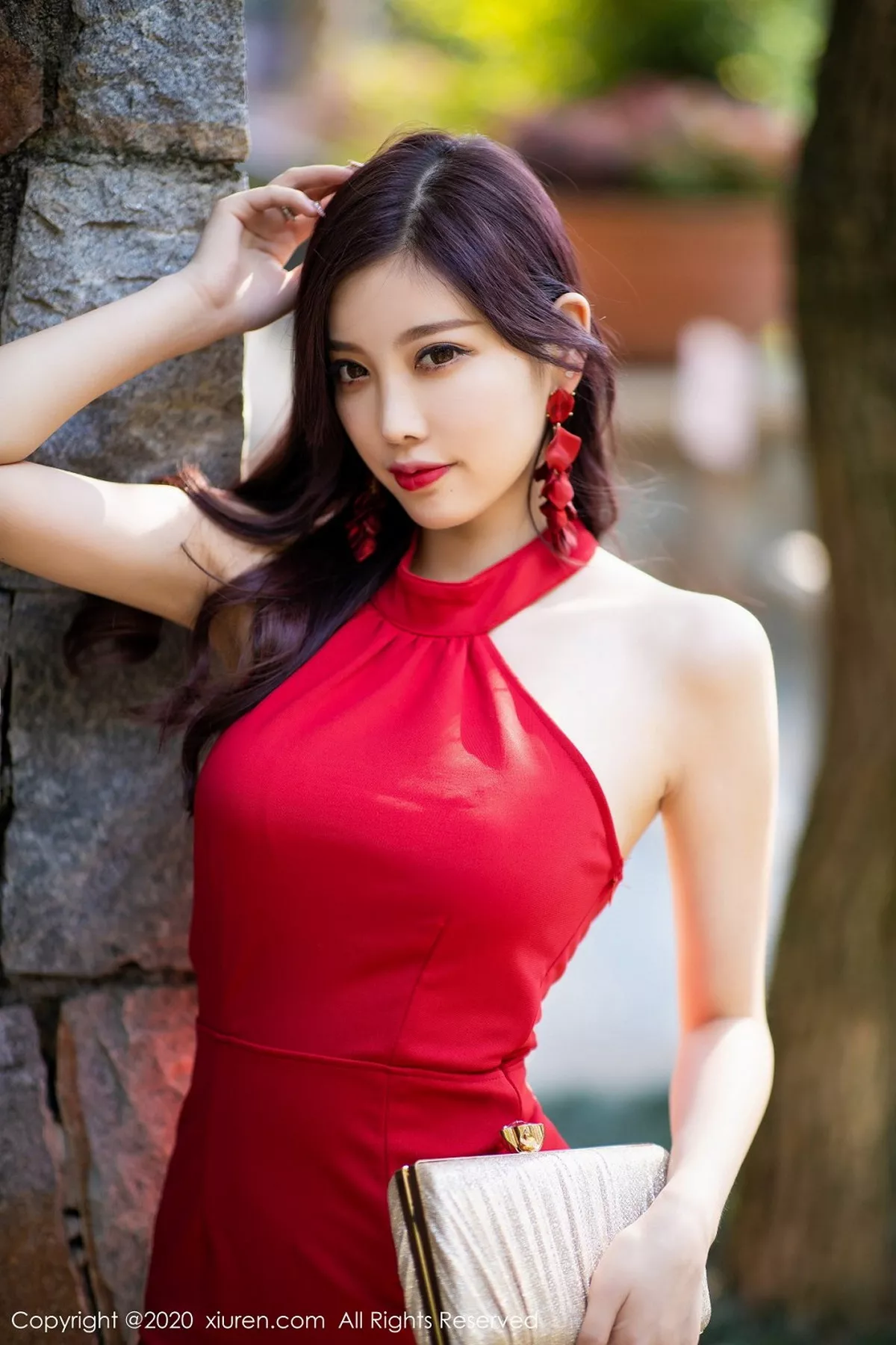 秀人集.com_[XiuRen秀人网]No.2373_女神杨晨晨sugar性感露背猩红吊裙秀白嫩肌肤撩人诱惑写真54P