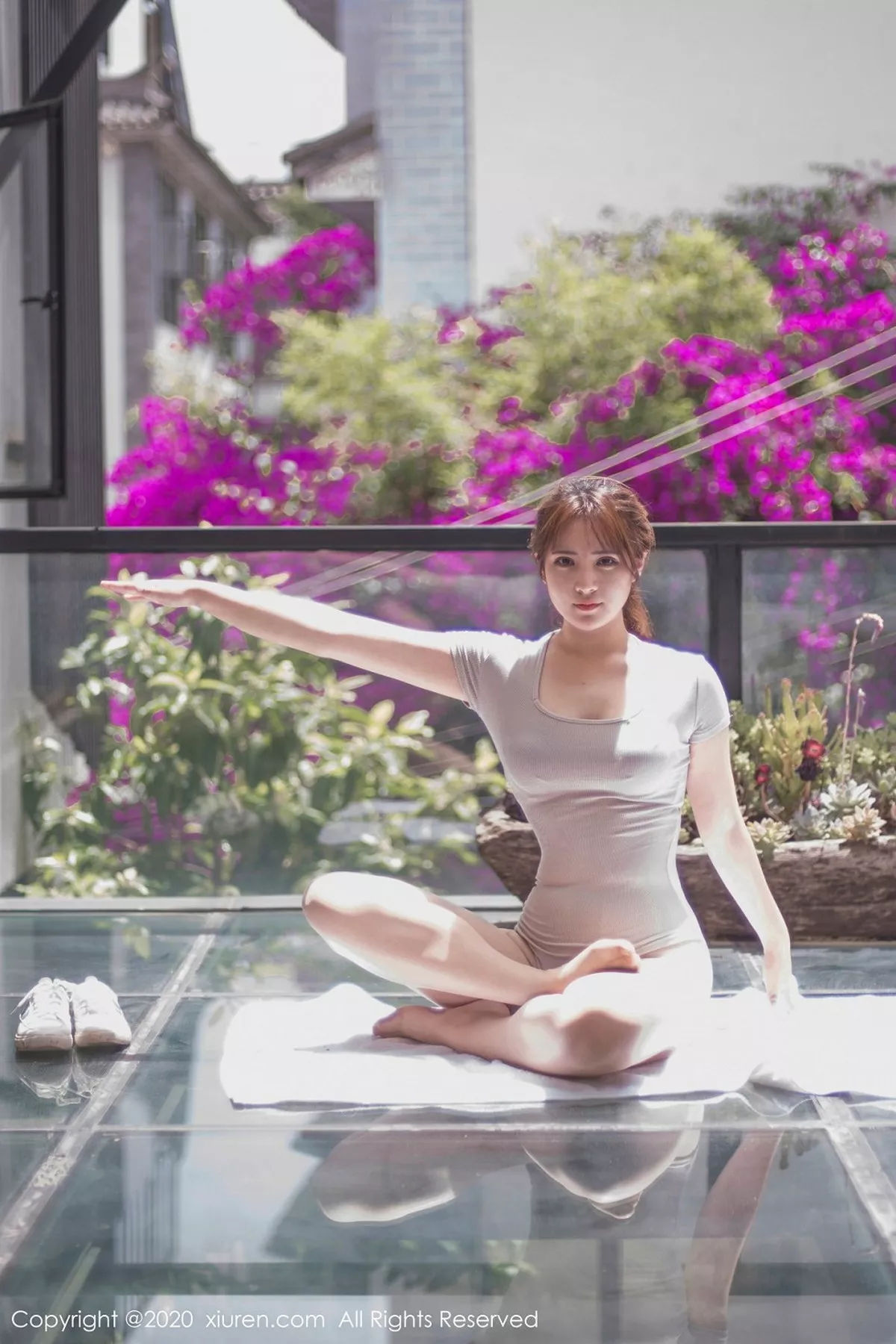 秀人集.com_[XiuRen秀人网]No.2370_美模久久Aimee粉丝云南旅拍温泉水系湿身+瑜伽动作完美诱惑写真70P