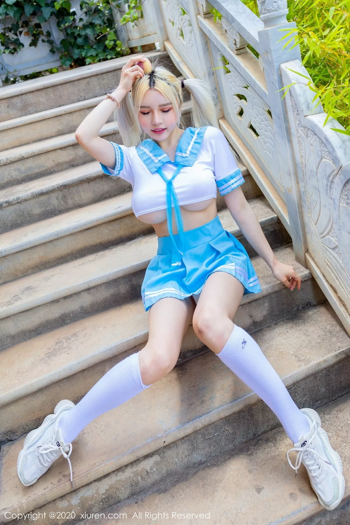 秀人集.com_[XiuRen秀人网]No.2371_嫩模淼淼小姐姐呀大理旅拍私房床上性感透视内衣撩人诱惑写真43P