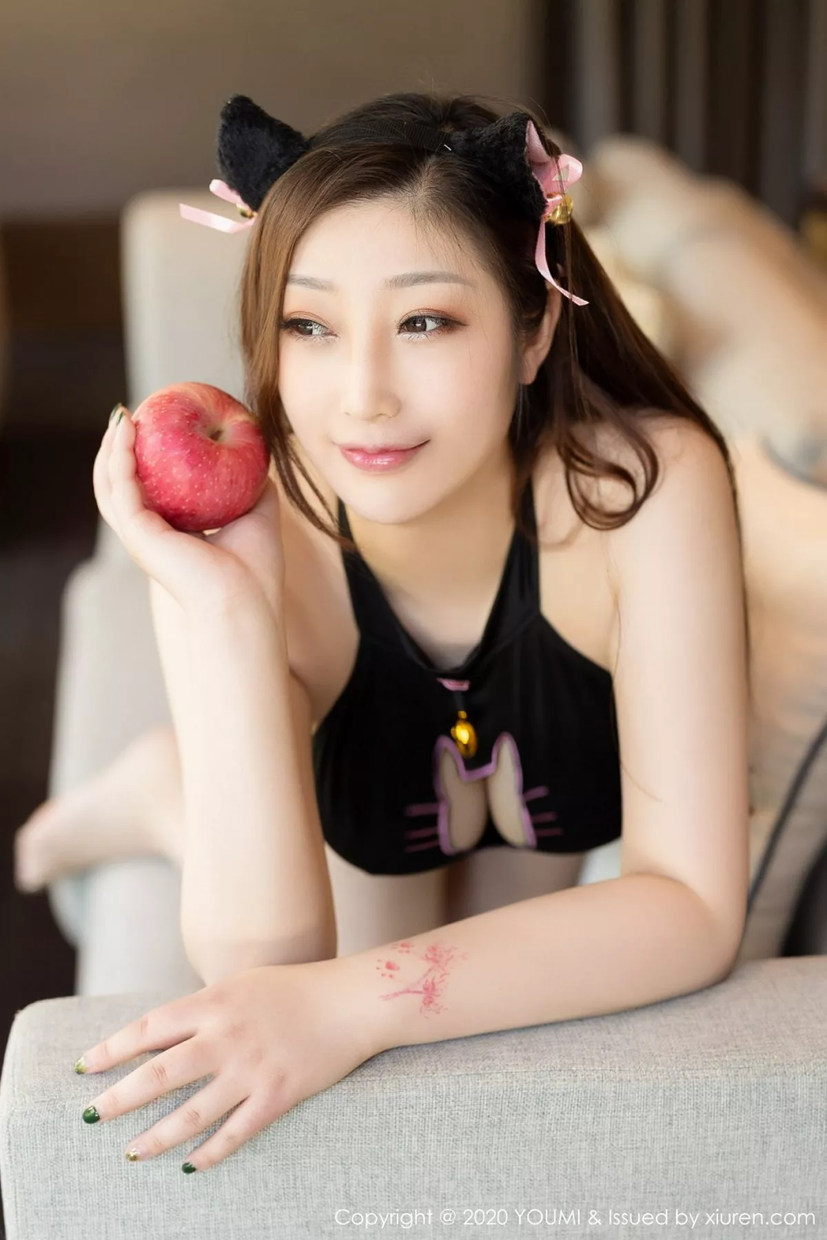 秀人集.com_[YouMi尤蜜荟]Vol.494_女神妲己_Toxic三亚旅拍性感小猫咪秀火辣身材完美诱惑写真62P