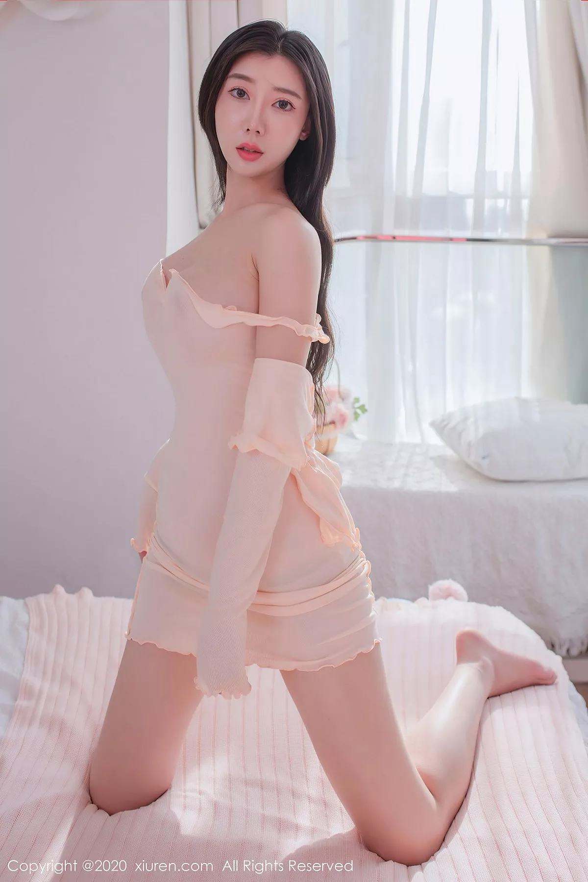 秀人集.com_[XiuRen秀人网]No.2520_嫩模陈梦babe私房性感粉色服饰半脱秀魔鬼身材豪乳翘臀诱惑写真55P