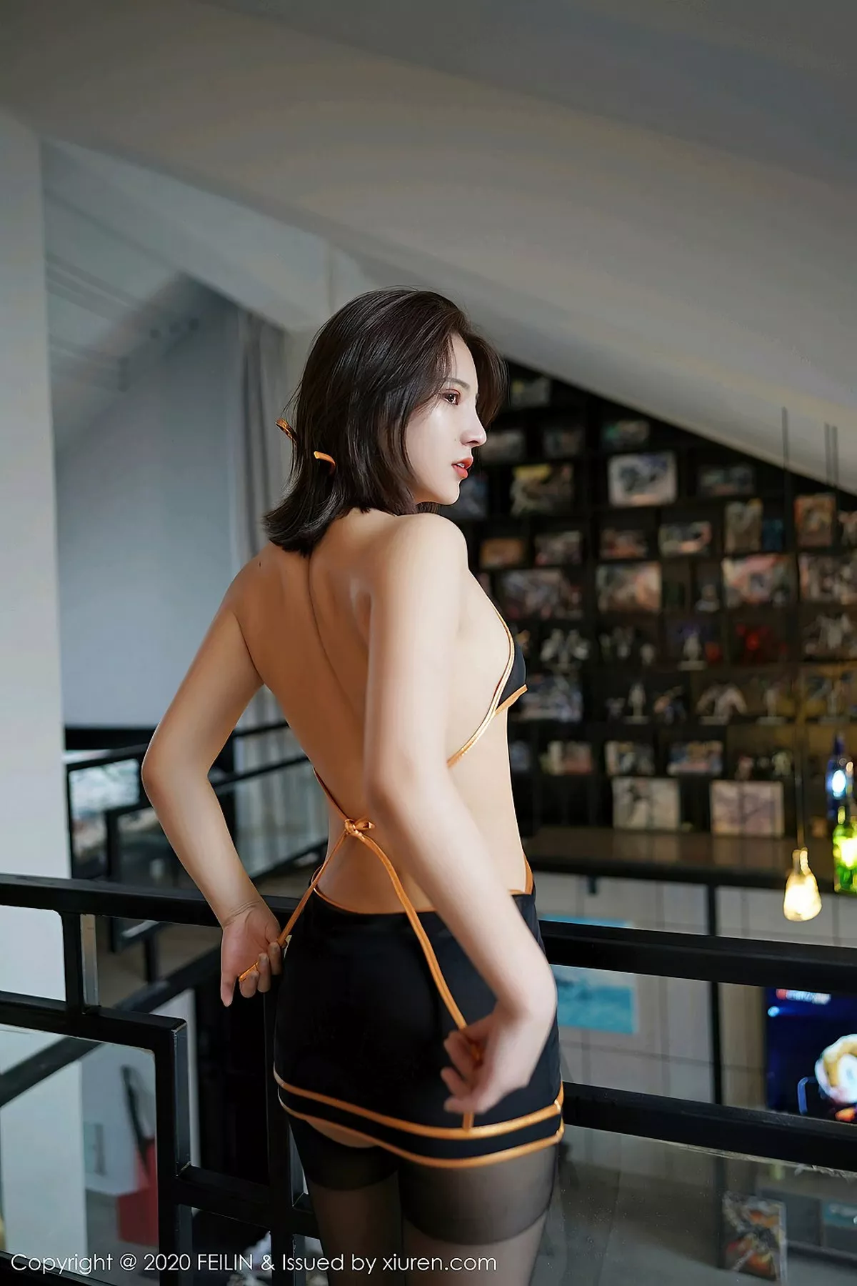 秀人集.com_[FeiLin嗲囡囡]VOL.340_嫩模久久Aimee波波池清纯校服+透视空乘制服秀火辣身材诱惑写真68P
