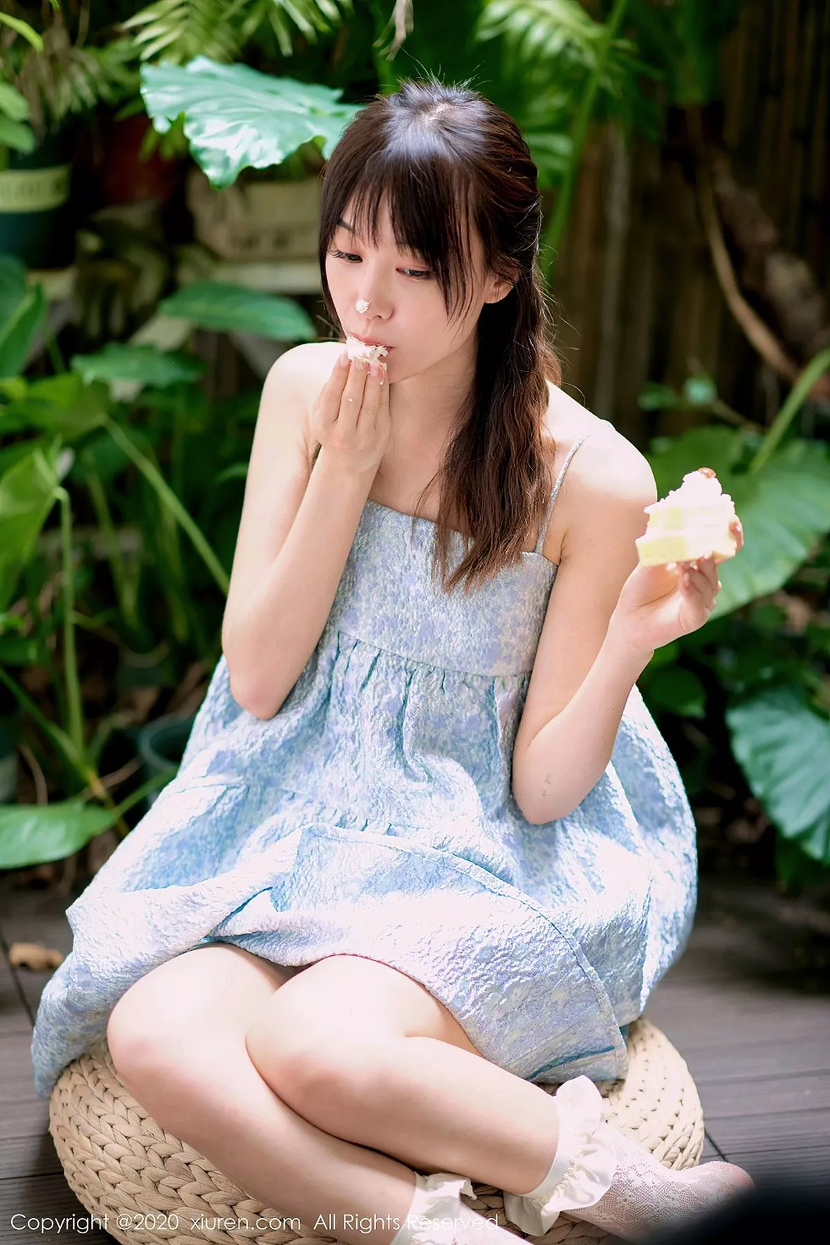 秀人集.com_[XiuRen秀人网]No.2533_新人模特尤其足控福利主题私房吊带连身裙秀美腿玉足性感写真118P