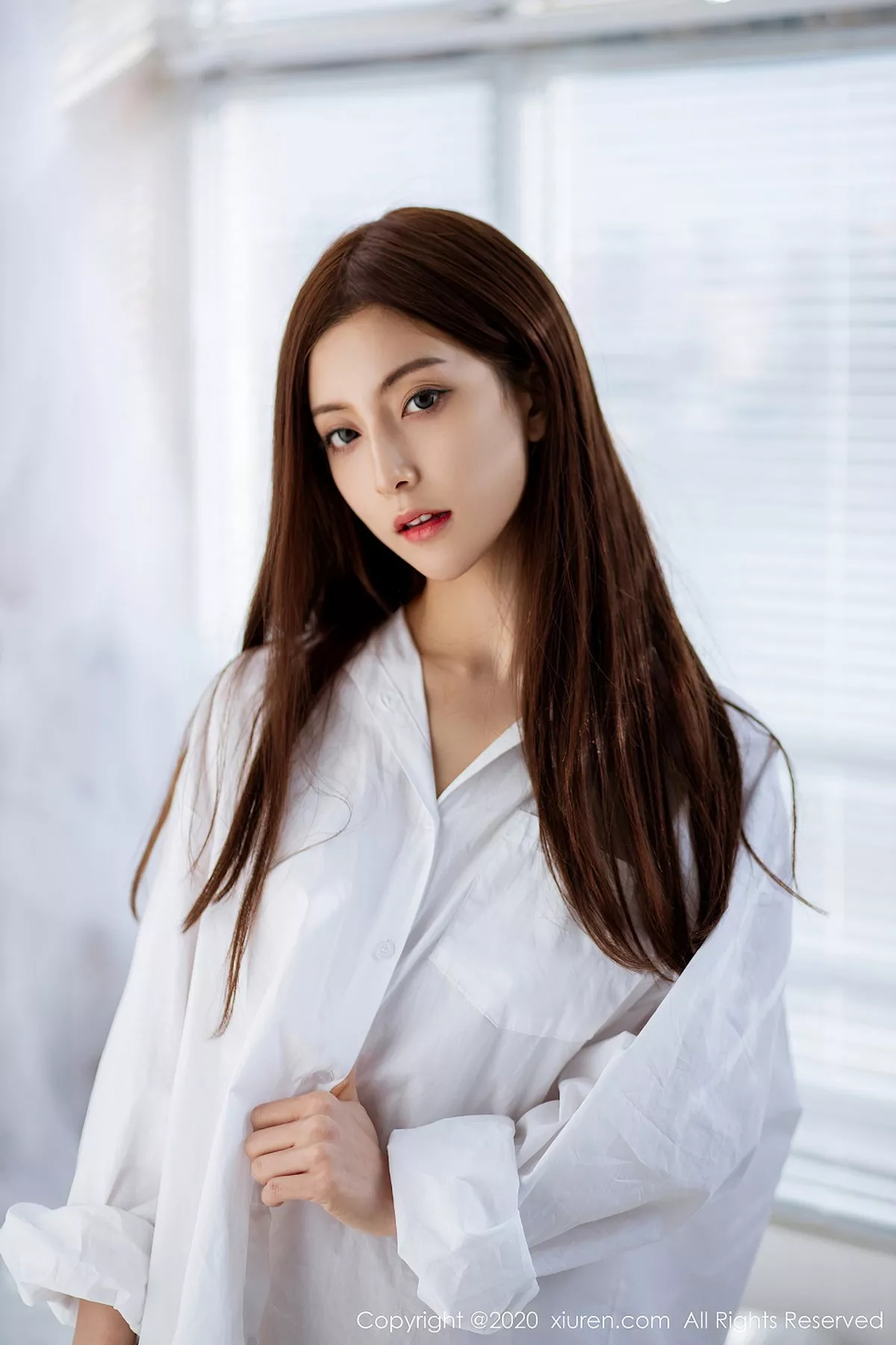 秀人集.com_[XiuRen秀人网]No.2545_嫩模林文文yooki秘书主题白衬衫配肉丝裤袜秀完美身材诱惑写真56P