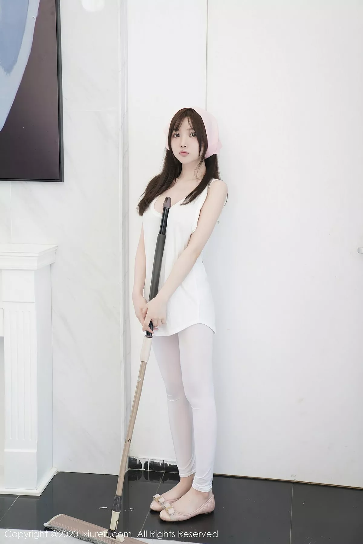 秀人集.com_[XiuRen秀人网]No.2557_女神糯美子Mini性感家政女仆主题超薄无内白丝裤袜极致诱惑写真106P