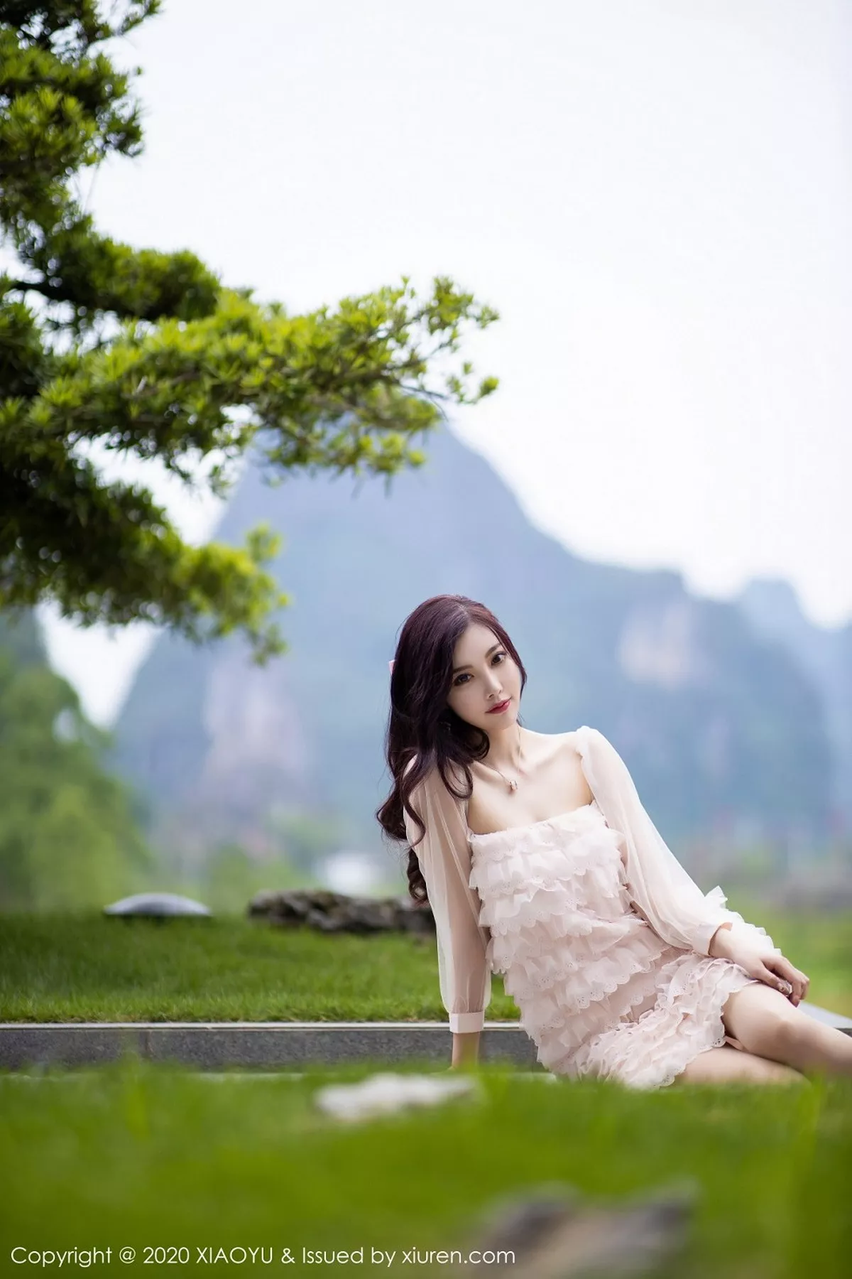 秀人集.com_[XiaoYu画语界]Vol.358_女神杨晨晨sugar阳朔旅拍粉色运动内衣秀魔鬼身材诱惑写真70P