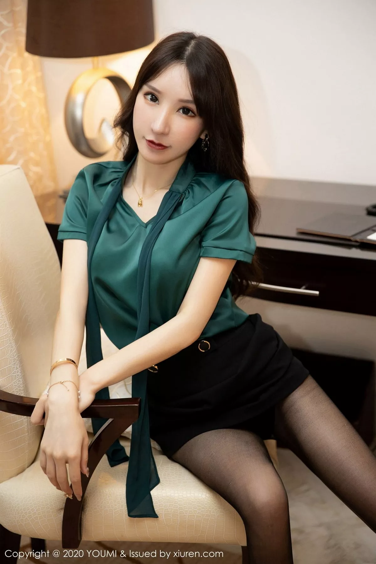 秀人集.com_[YouMi尤蜜荟]Vol.519_女神周于希Sandy三亚旅拍魅惑黑色内衣配黑丝裤袜极致诱惑写真64P