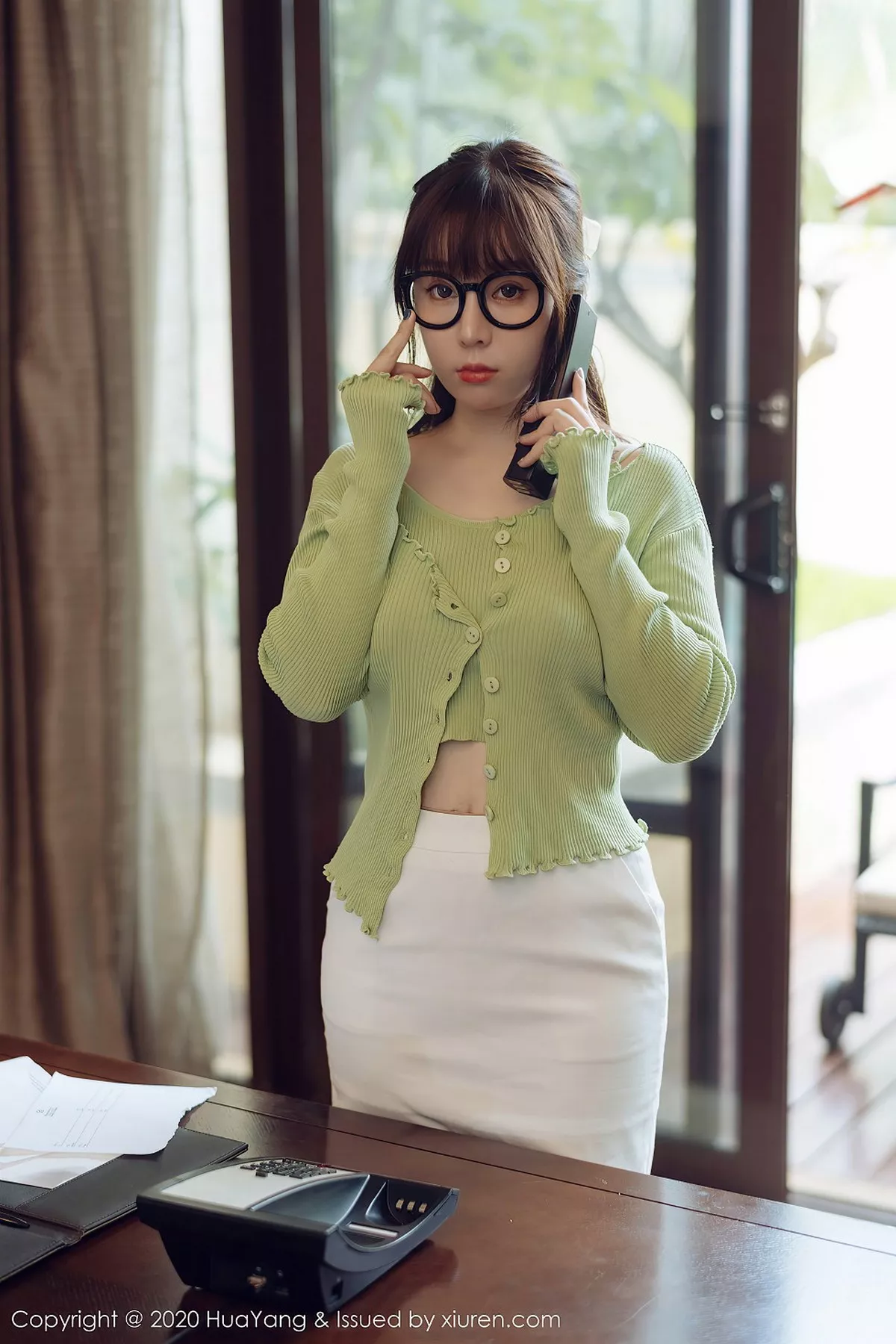 秀人集.com_[HuaYang花漾]Vol.298_女神王雨纯西双版纳旅拍性感职场制服系列完美诱惑写真80P