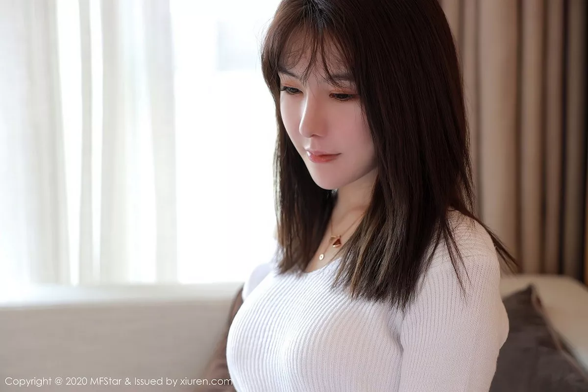 秀人集.com_[MFStar模范学院]Vol.393_嫩模薛琪琪sandy四川旅拍私房性感白色蕾丝内衣完美诱惑写真77P