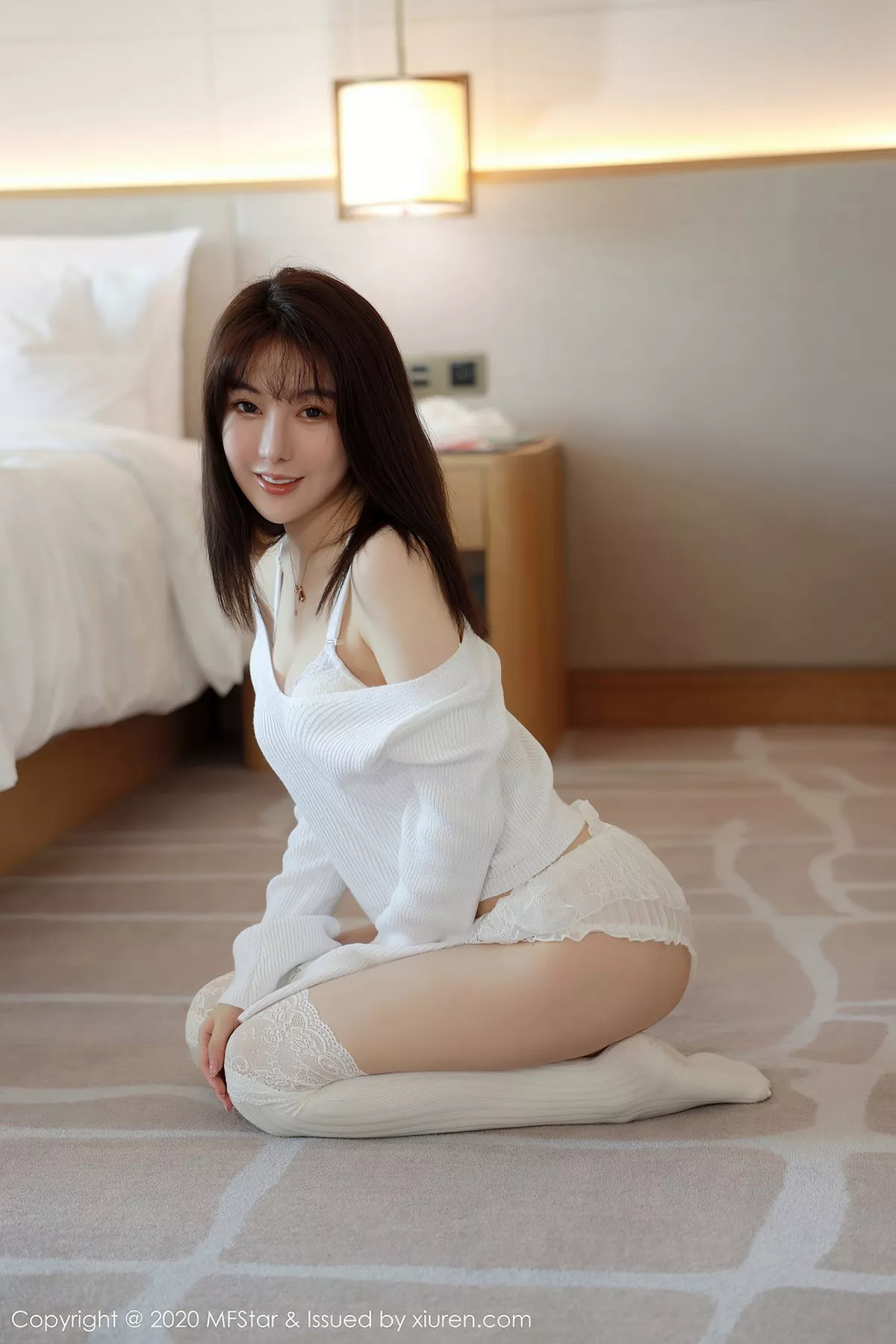 秀人集.com_[MFStar模范学院]Vol.393_嫩模薛琪琪sandy四川旅拍私房性感白色蕾丝内衣完美诱惑写真77P