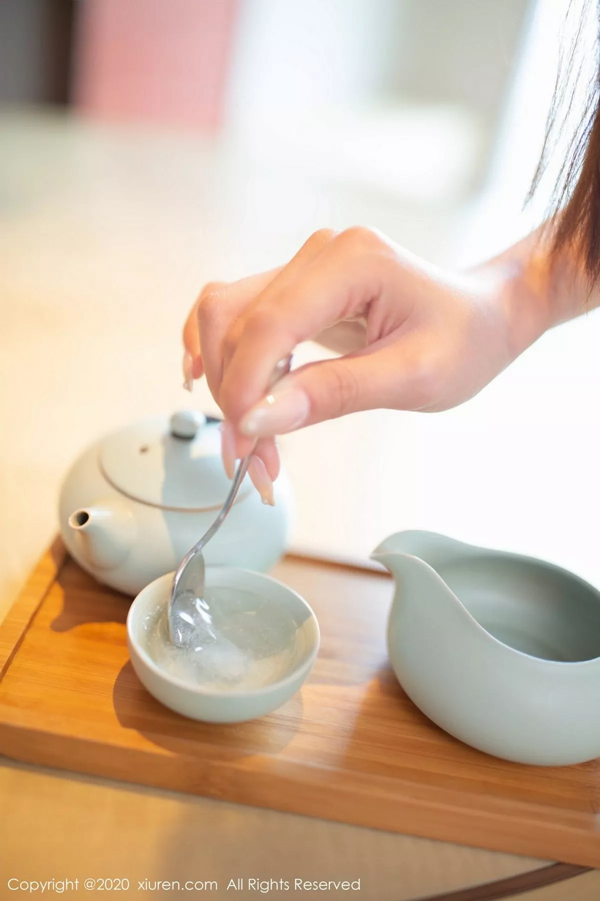 秀人集.com_[XiuRen秀人网]No.2678_嫩模陈小喵茶艺师主题床上性感蕾丝内衣配开档肉丝裤袜诱惑写真42P