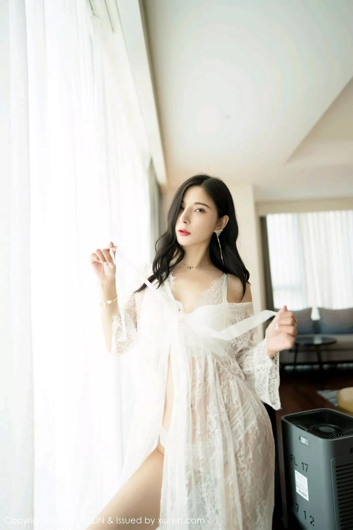 秀人集.com_[FeiLin嗲囡囡]VOL.348_嫩模小蛮妖Yummy私房缕空薄纱裙秀性感内衣完美身材写真70P