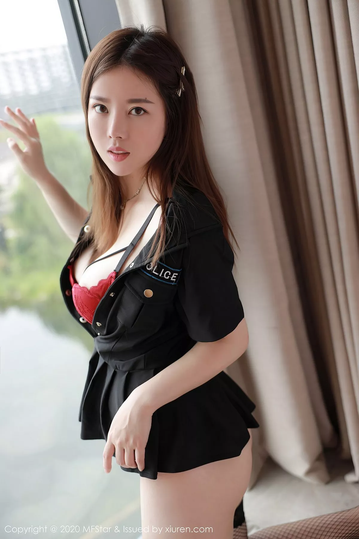 秀人集.com_[MFStar模范学院]Vol.394_嫩模白茹雪Abby四川旅拍性感女警制服秀蕾丝内衣撩人诱惑写真52P