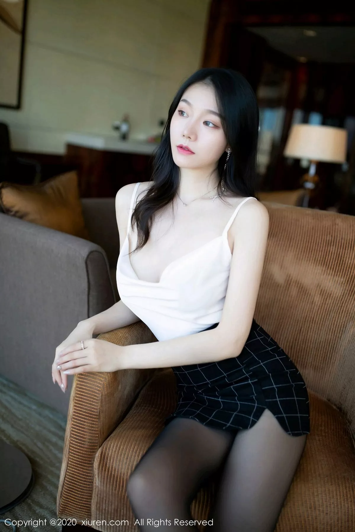 秀人集.com_[XiuRen秀人网]No.2710_嫩模安然Maleah私人秘书主题白色吊带内衣配黑丝裤袜诱惑写真55P