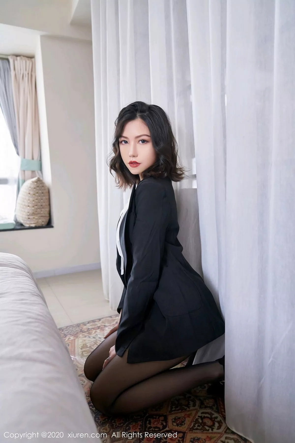 秀人集.com_[XiuRen秀人网]No.2711_模特舌尖上的菊花私房黑衣主题半脱露性感内衣黑丝裤袜诱惑写真70P