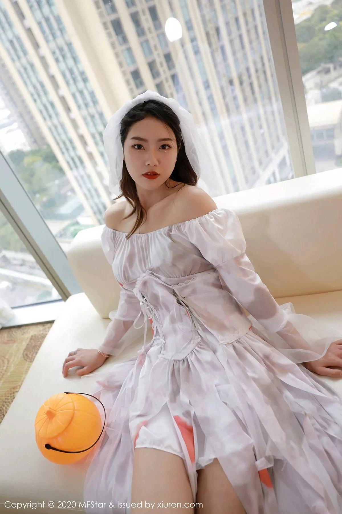 秀人集.com_[MFStar模范学院]Vol.408_嫩模方子萱万圣节鬼新娘主题撩裙露蕾丝内裤诱惑写真61P