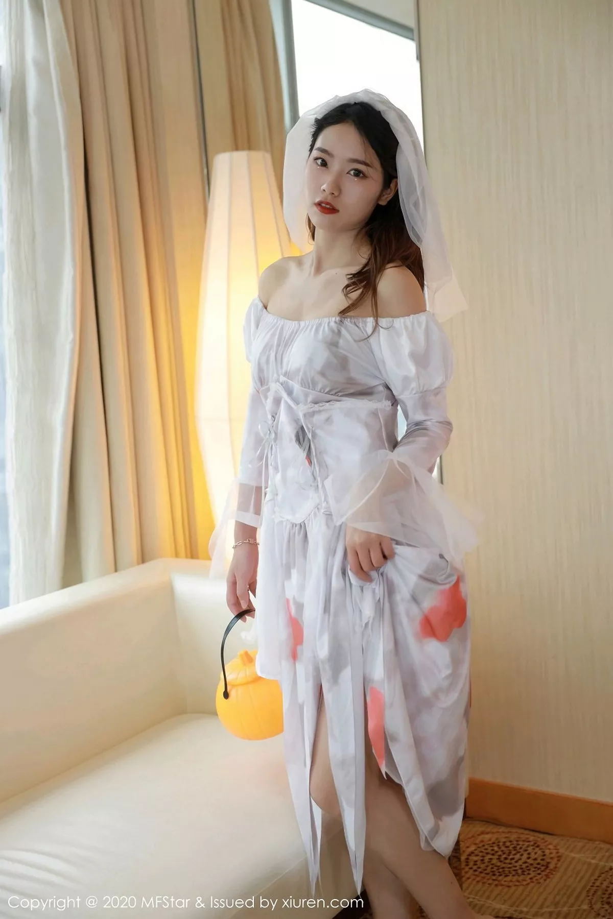 秀人集.com_[MFStar模范学院]Vol.408_嫩模方子萱万圣节鬼新娘主题撩裙露蕾丝内裤诱惑写真61P