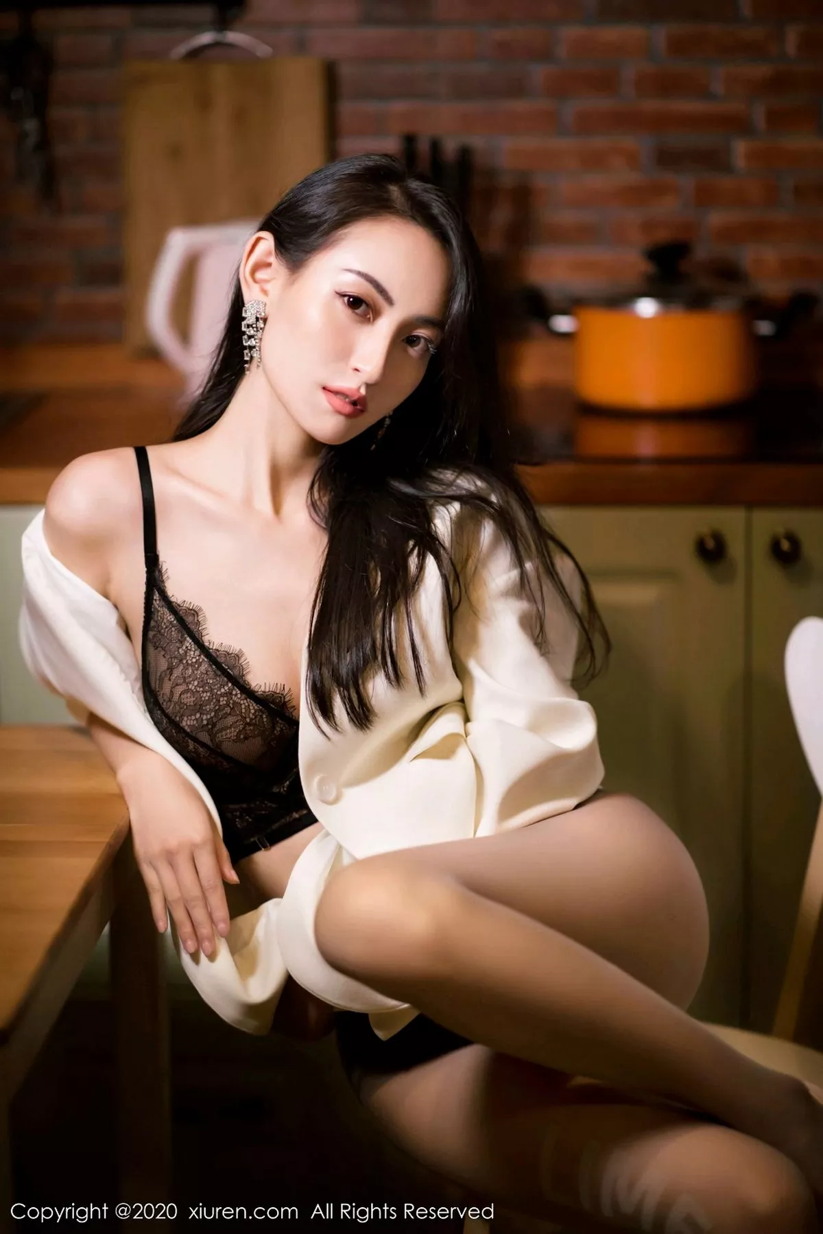 秀人集.com_[XiuRen秀人网]No.2718_嫩模陈舒羽私房性感黑色蕾丝内衣配超薄黑丝裤袜完美诱惑写真66P