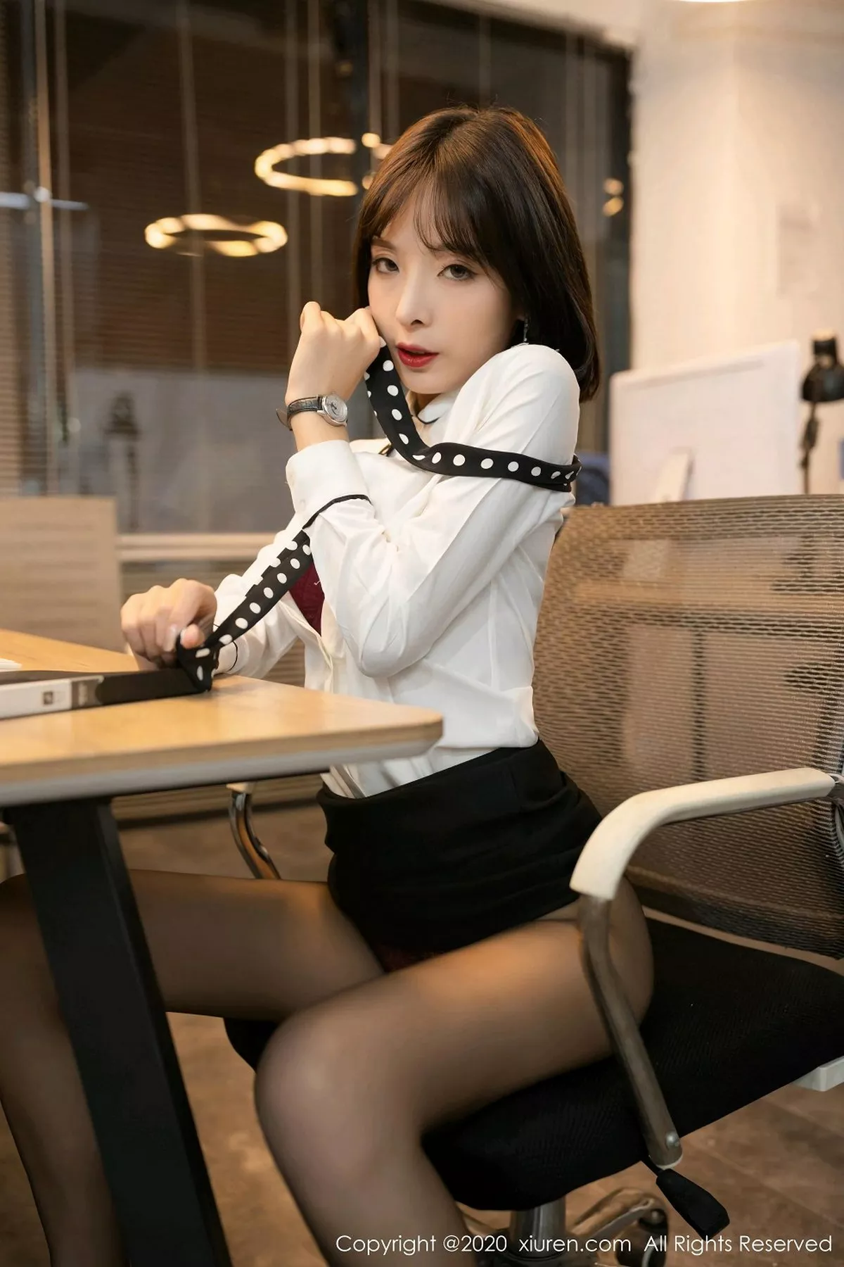 秀人集.com_[XiuRen秀人网]No.2755_嫩模陈小喵办公室邂逅主题超薄黑丝裤袜秀缕空蕾丝内裤诱惑写真90P