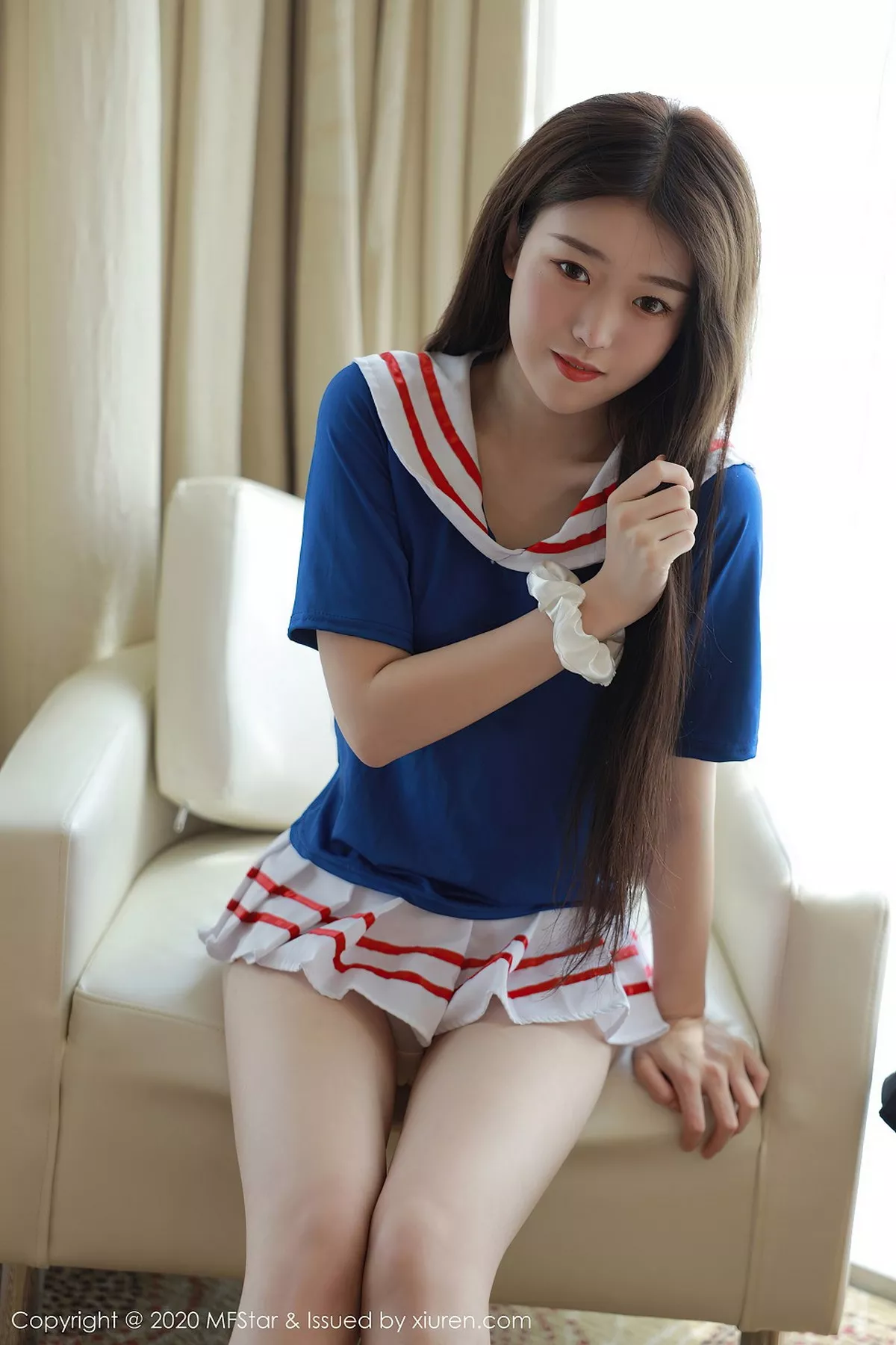 秀人集.com_[MFStar模范学院]Vol.395_嫩模小奶瓶呜鸣私房水手服性感百褶裙秀翘臀美腿诱惑写真60P