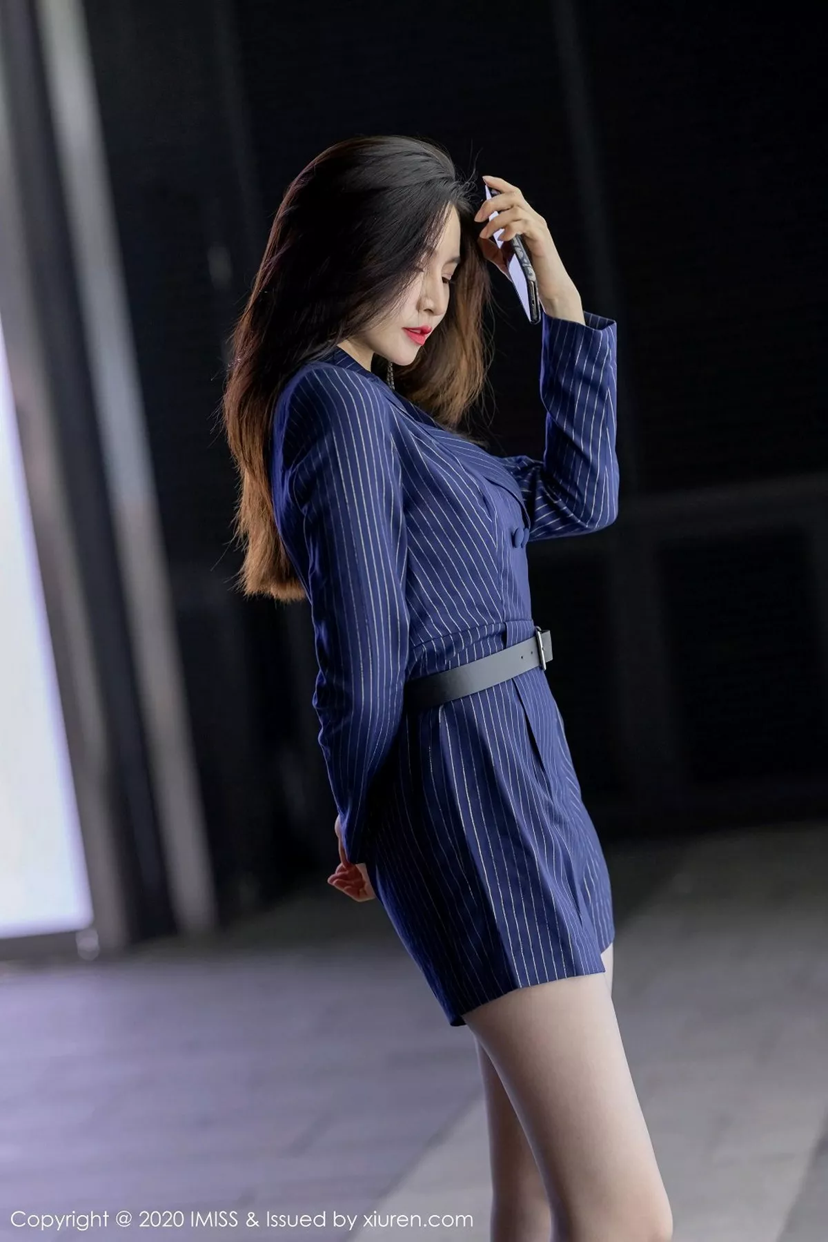 秀人集.com_[IMISS爱蜜社]Vol.522_新人模特Sia私房黑色束身内衣配吊带黑丝袜极致魅惑写真77P